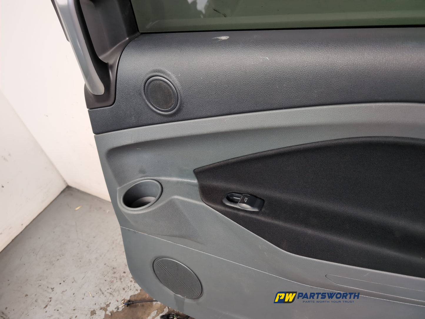 Door Rear RH 10