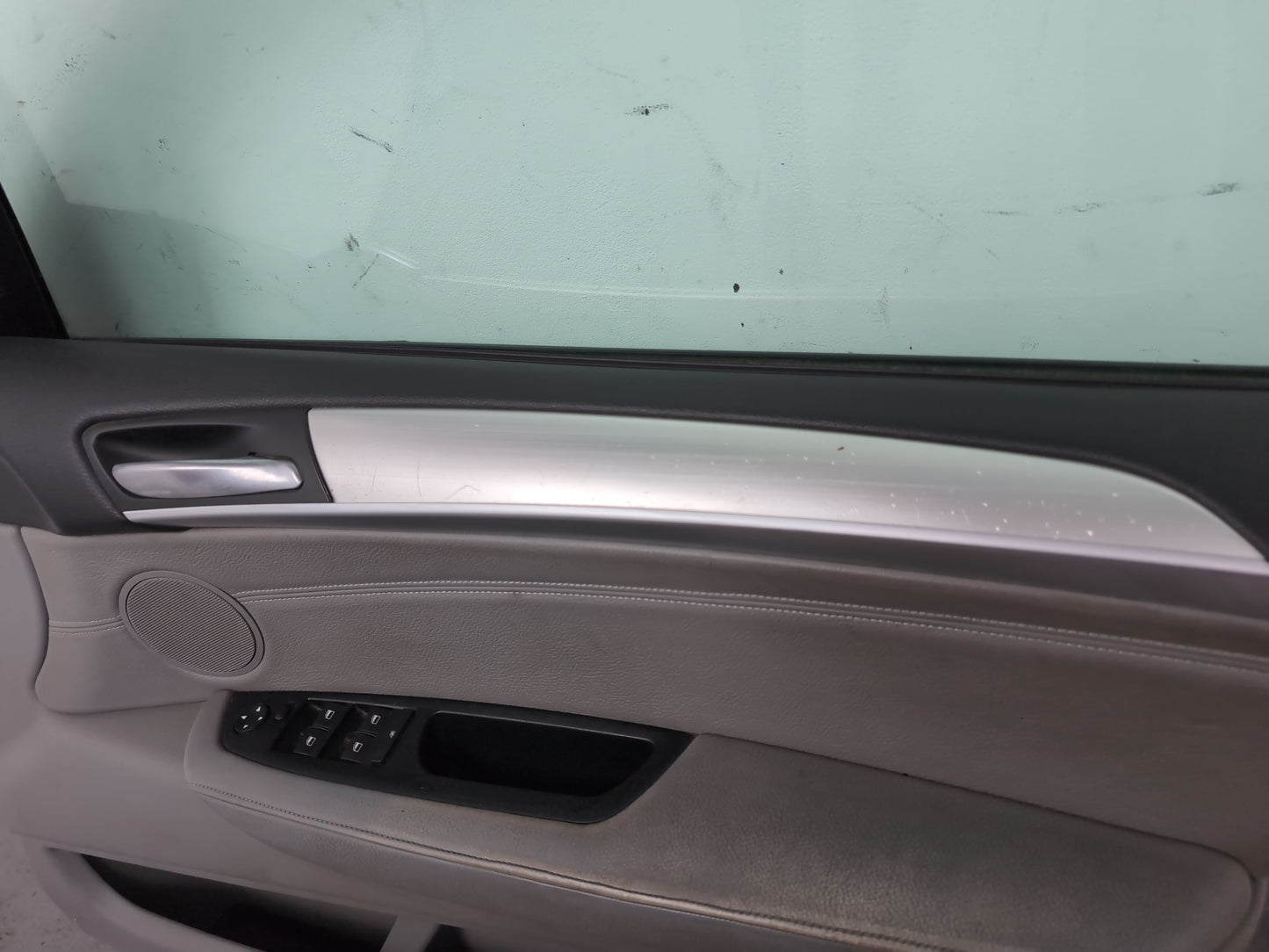 Door Front RH 10