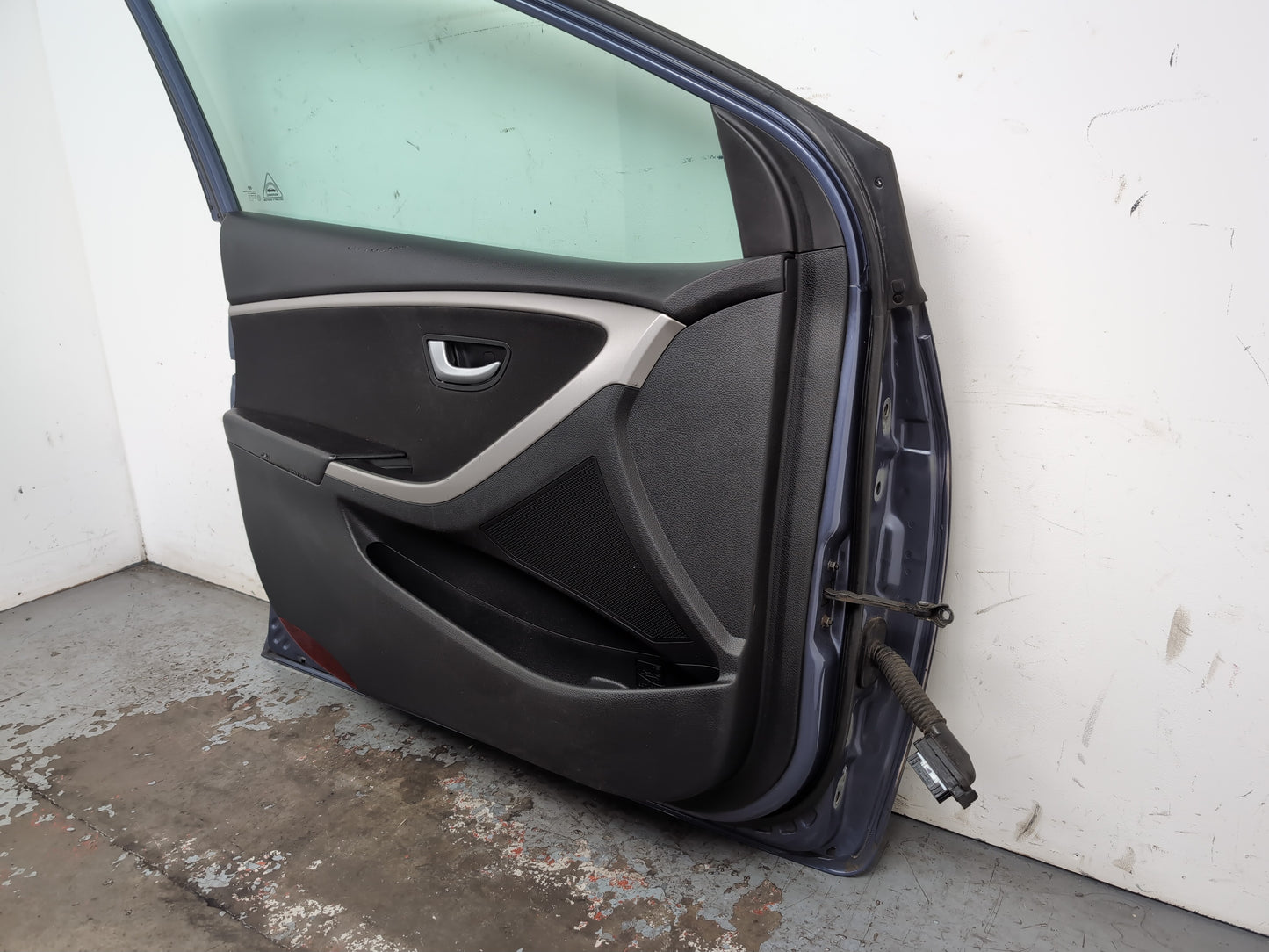 Door Front LH 10
