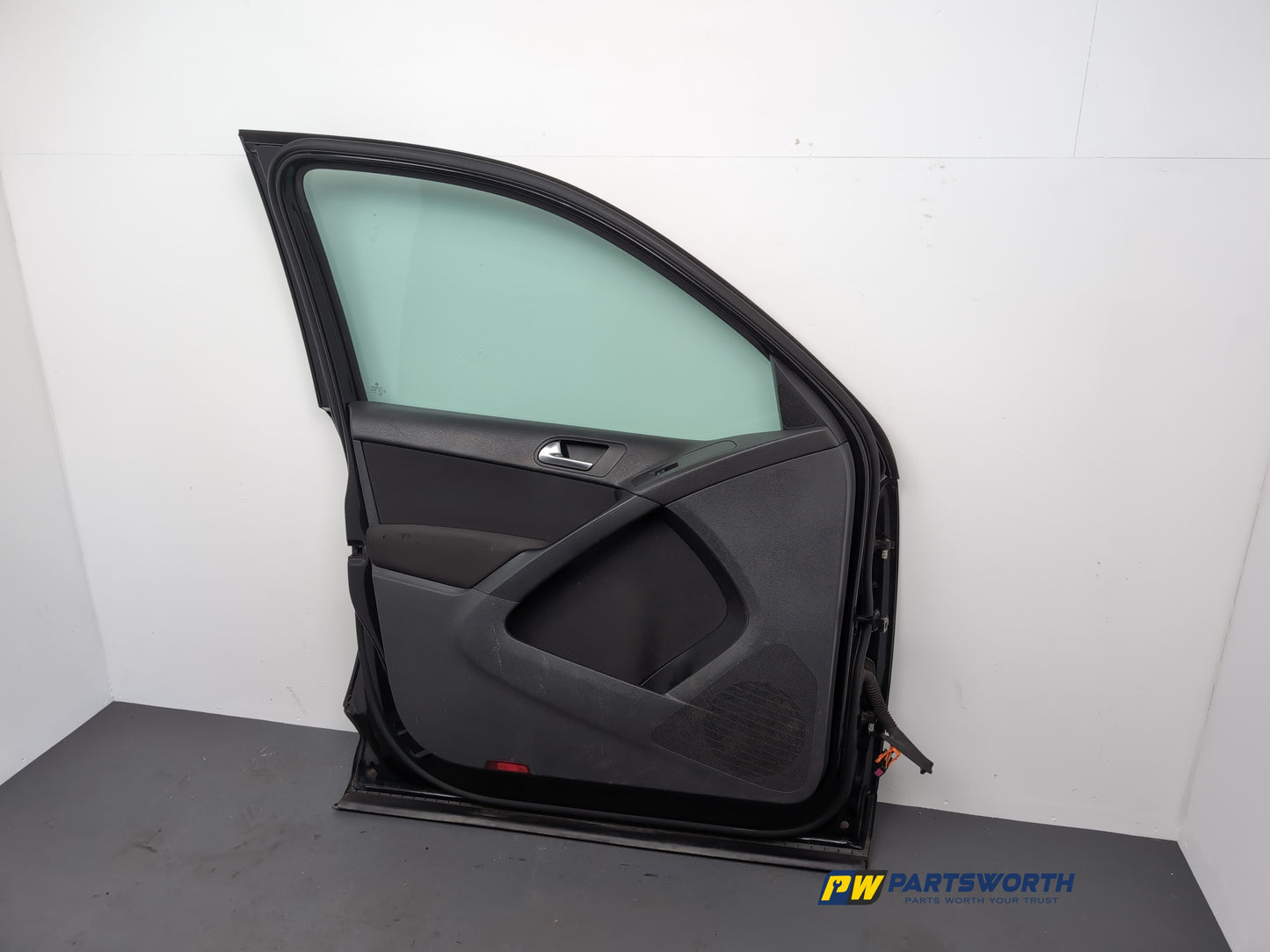 Door Front LH 10