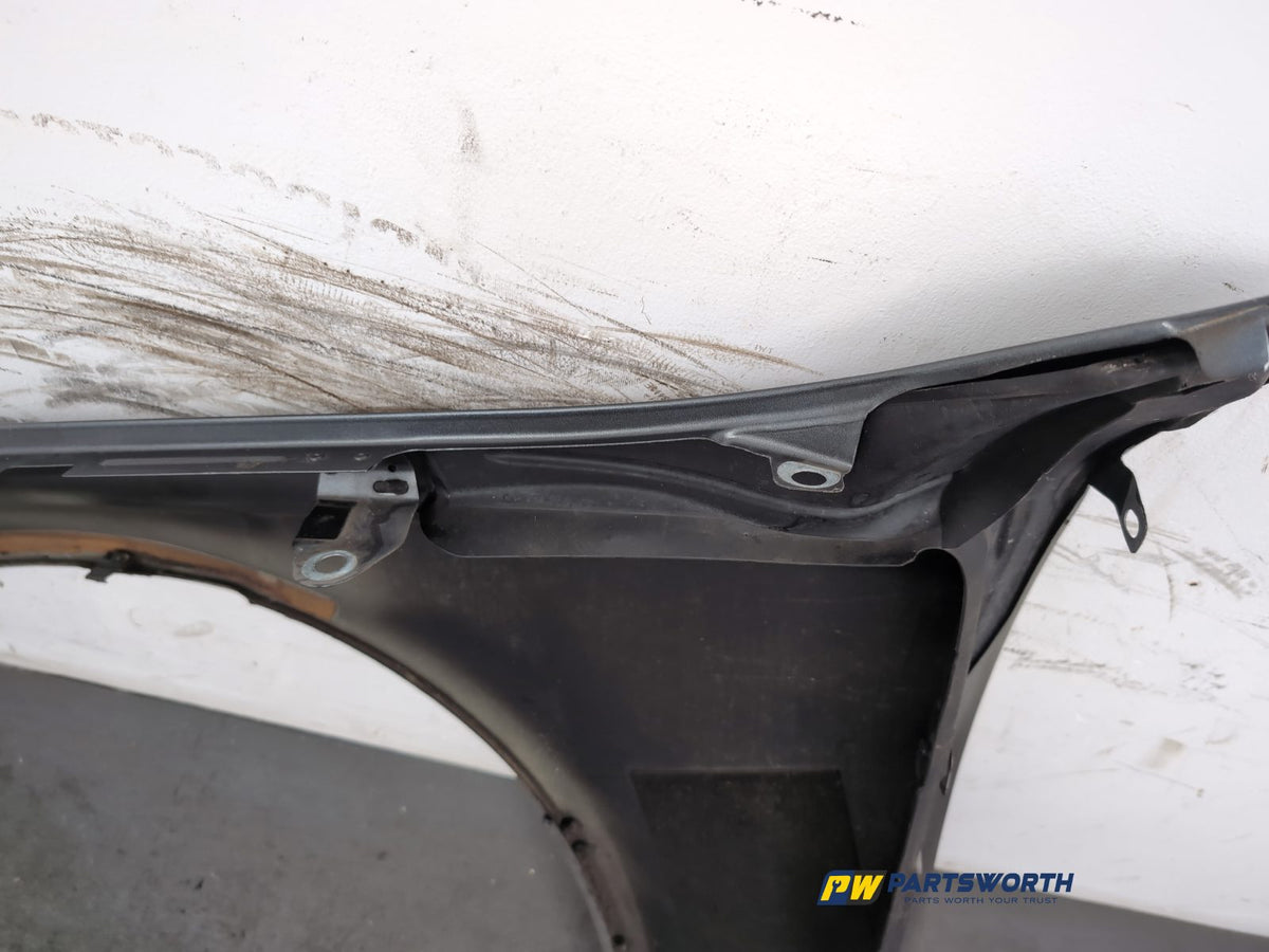 Wing Front RH 10