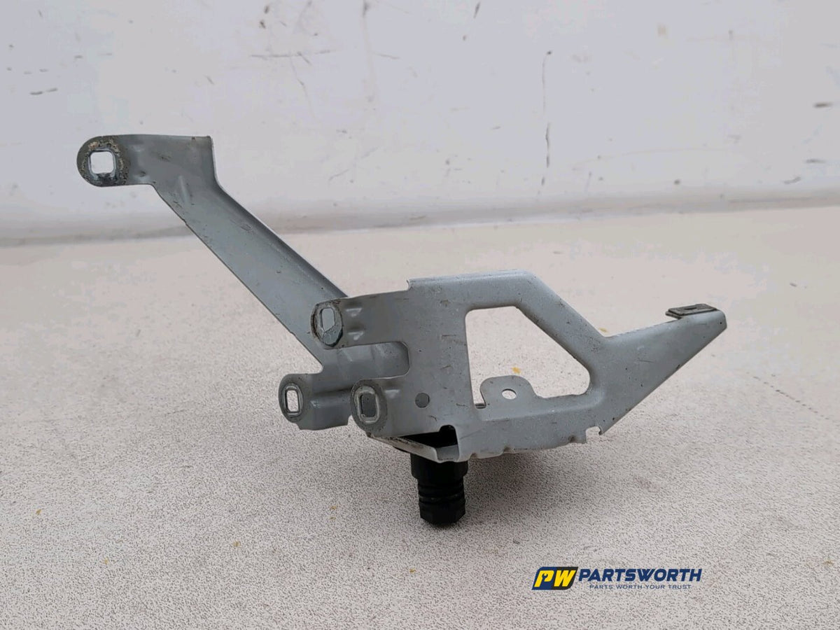 BMW 6 SERIES 640D M SPORT GRAN COUPE F13 FRONT LEFT WING BRACKET 2015-2018 5