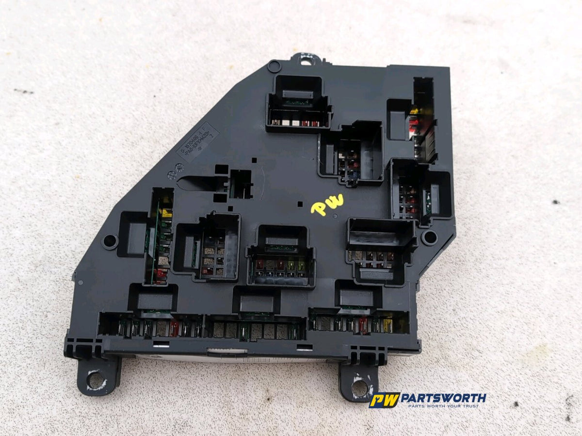 BMW 6 SERIES 640D M SPORT F13 POWER DISTRIBUTION FUSE BOX 9264923 2012-2018 5