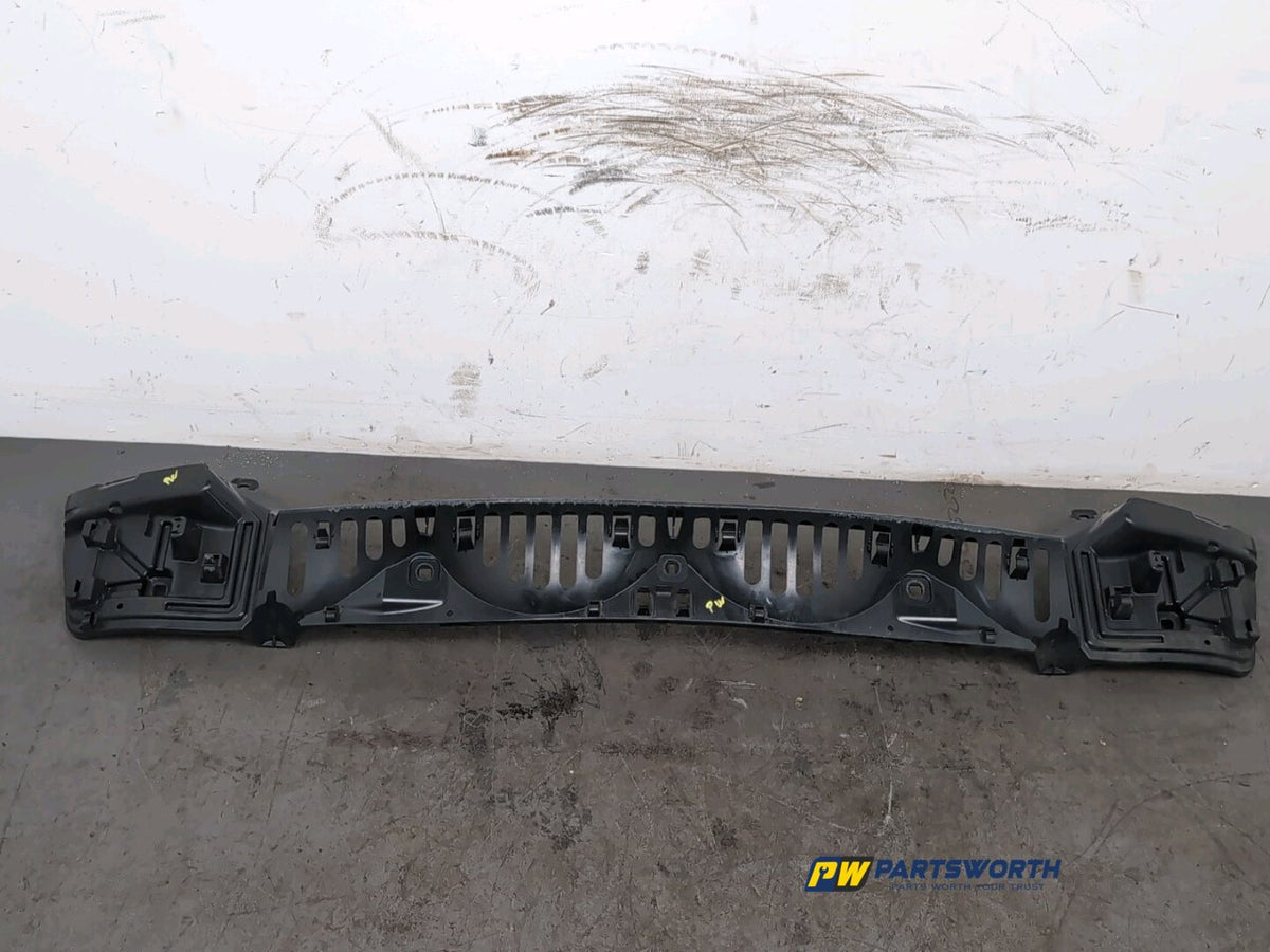 BMW 6 SERIES 640D M SPORT GRAN COUPE F13 REAR BUMPER BRACKET SET 2015-2018 7