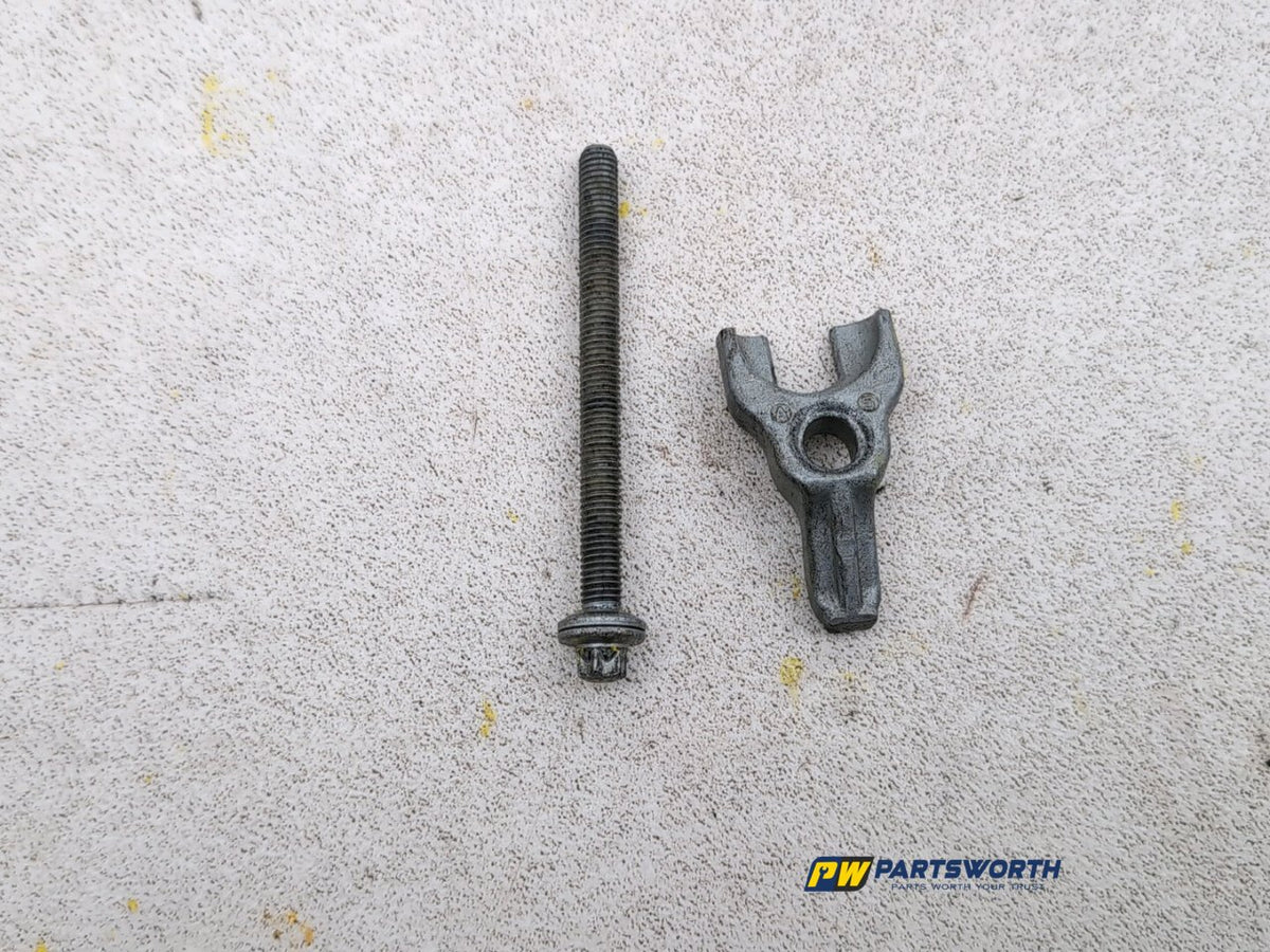BMW 6 SERIES 640D M SPORT GRAN COUPE F13 FUEL INJECTOR BRACKET 8578607 2012-2018 5