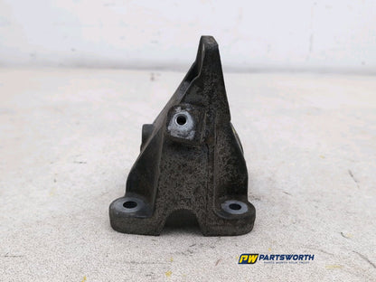 JAGUAR XE PORTFOLIO D AUTO X760 2.0L DIESEL ENGINE MOUNTING BRACKET LEFT 2015-19 5