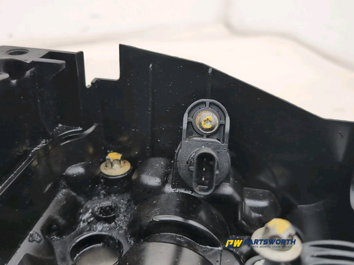 BMW 6 SERIES 640D F13 3.0L DIESEL N57D30B ENGINE ROCKER COVER 8507607 2012-2018 6