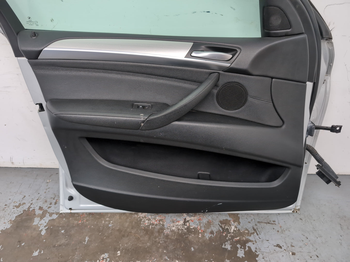 Door Front LH 11