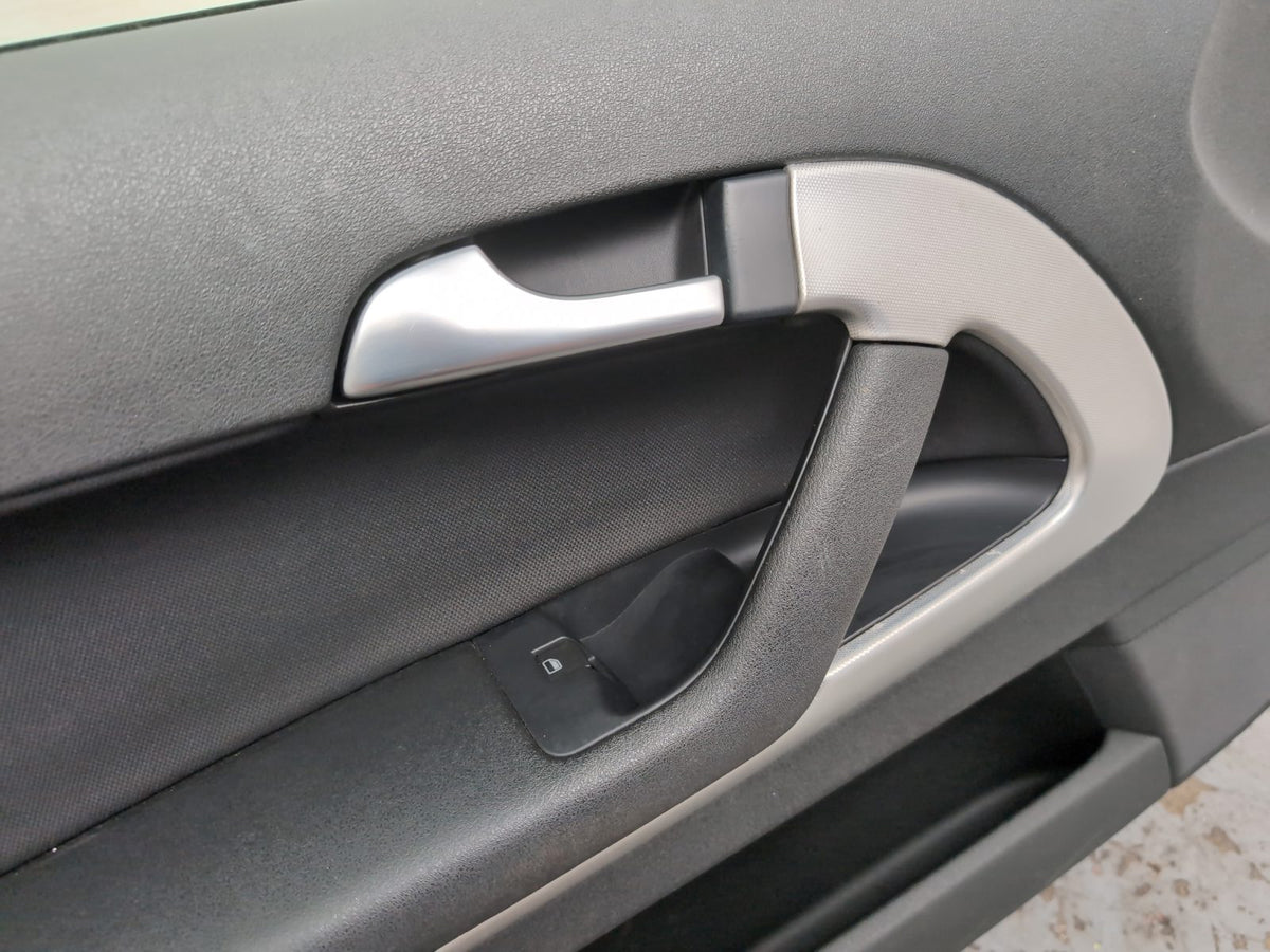 Door Front LH 11