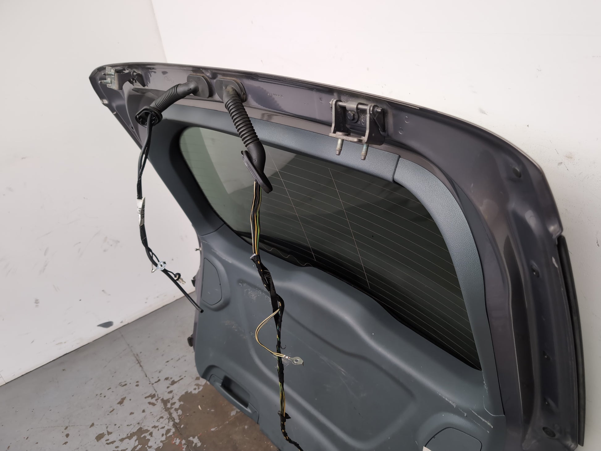 Boot Lid 11