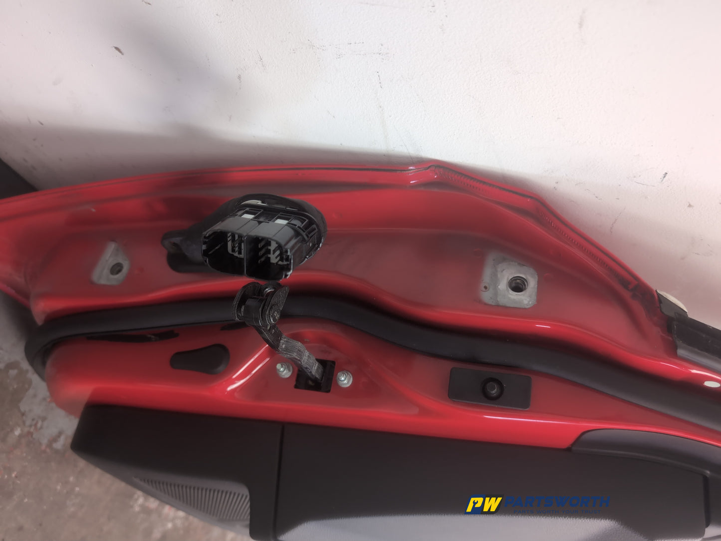 Door Front RH 11