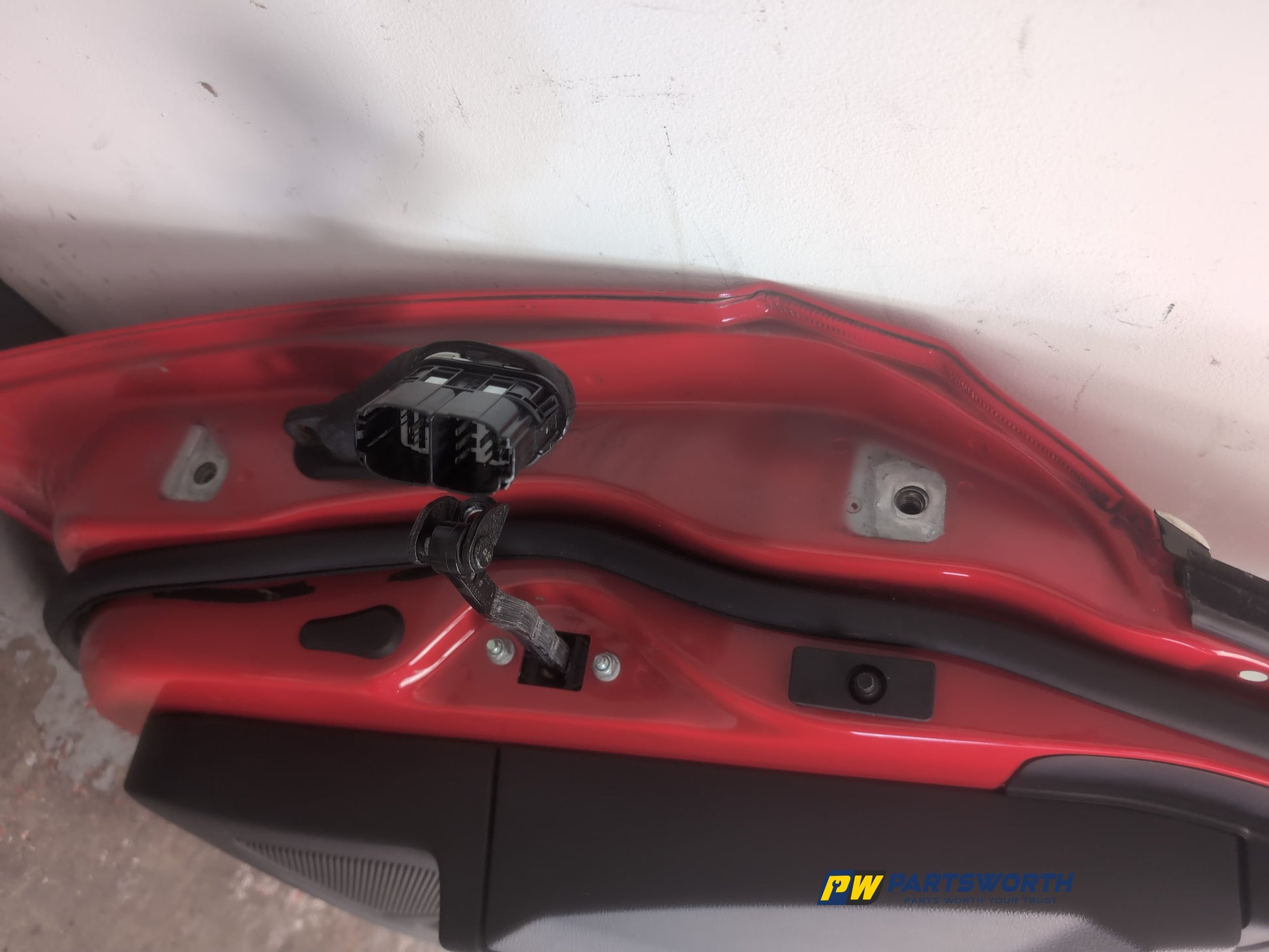 Door Front RH 11
