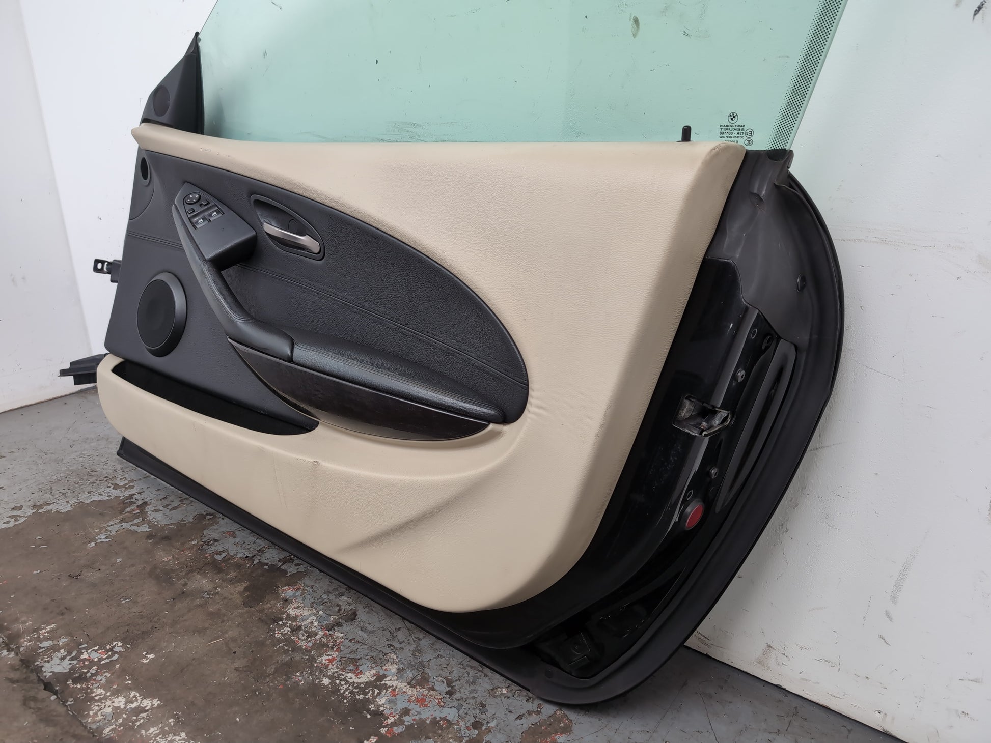 Door Front RH 11