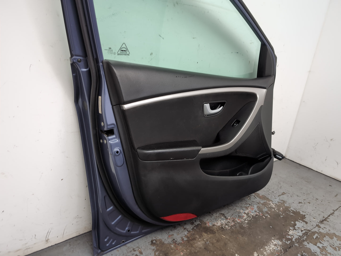 Door Front LH 11