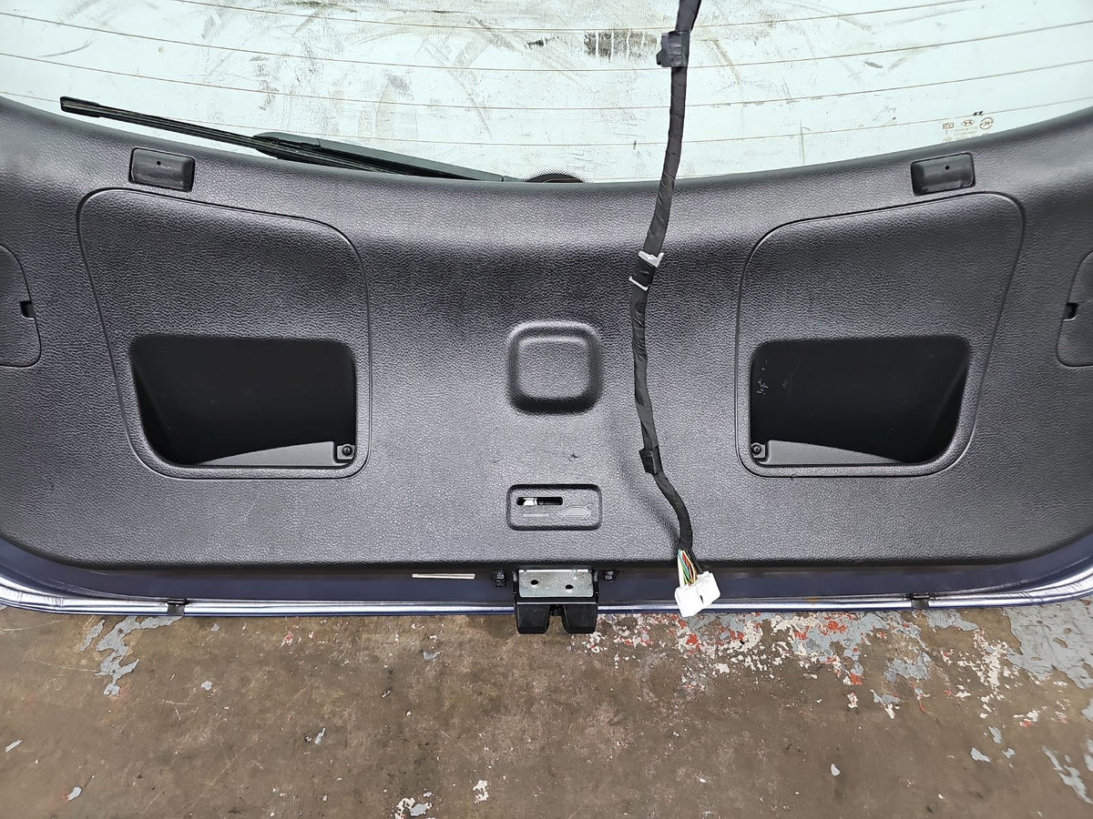 Boot Lid 11