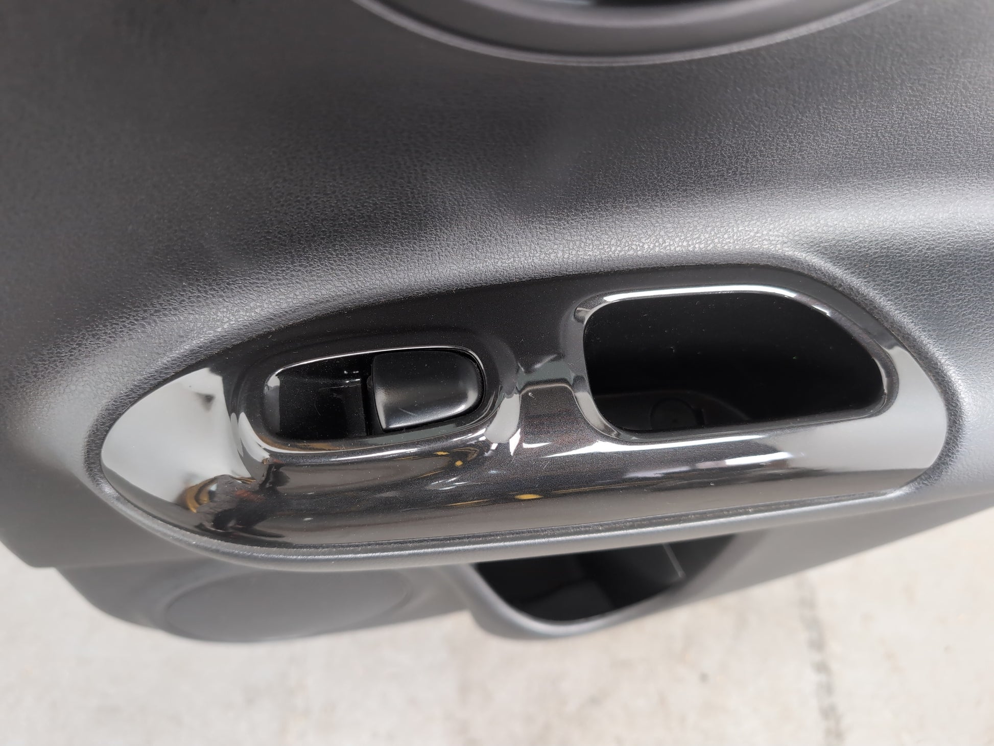 Door Rear RH 21