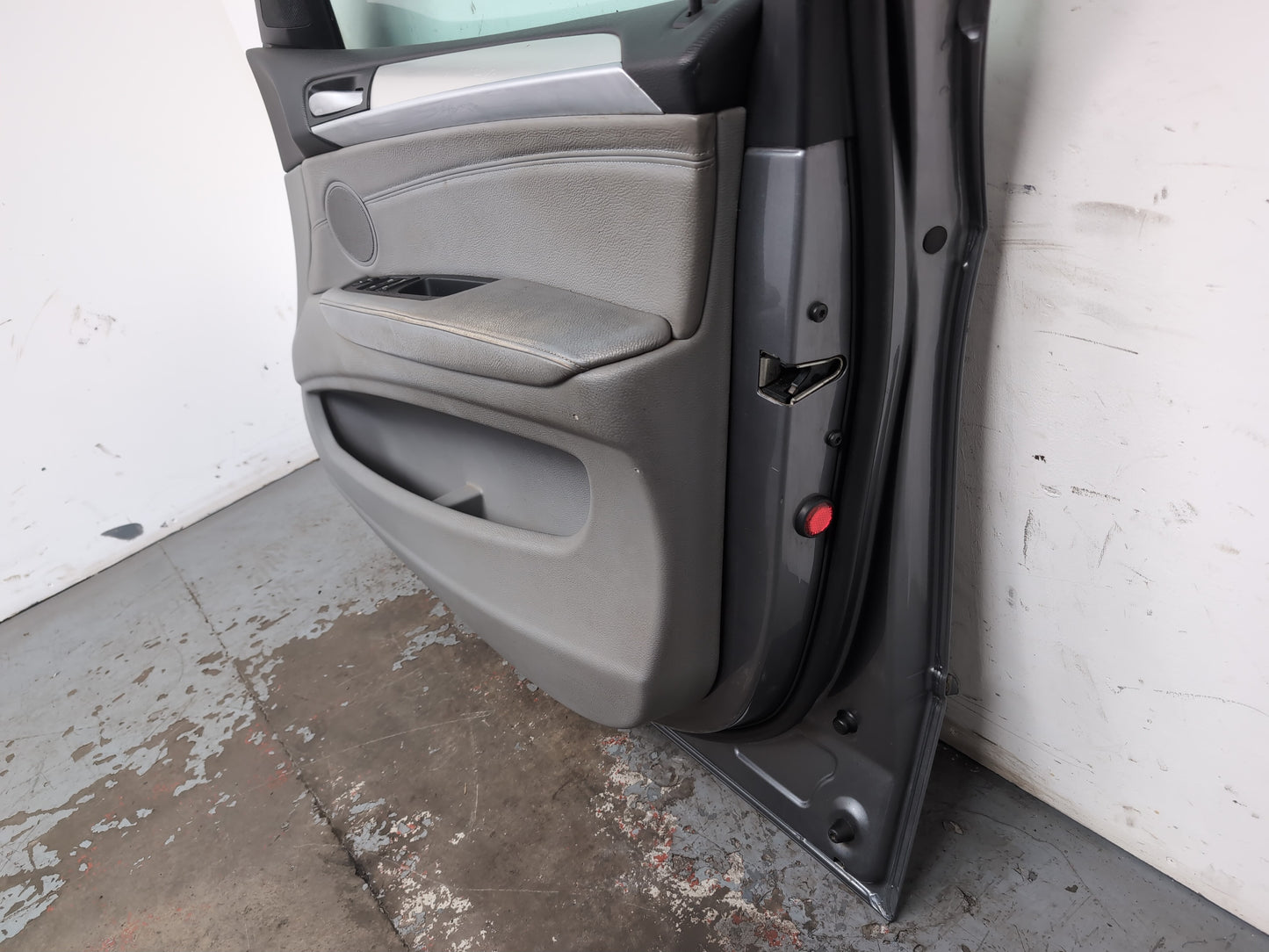 Door Front RH 12
