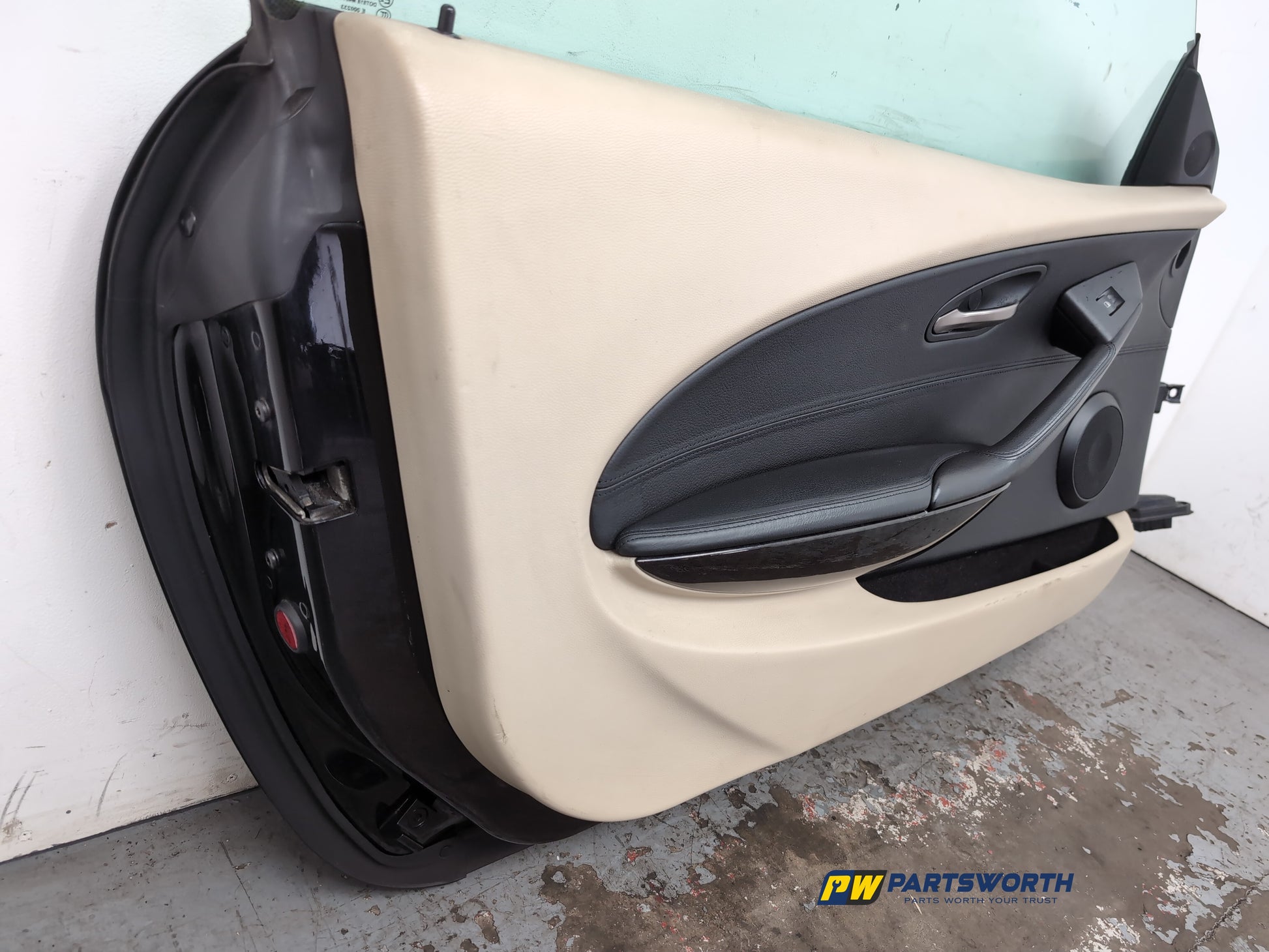 Door Front LH 12