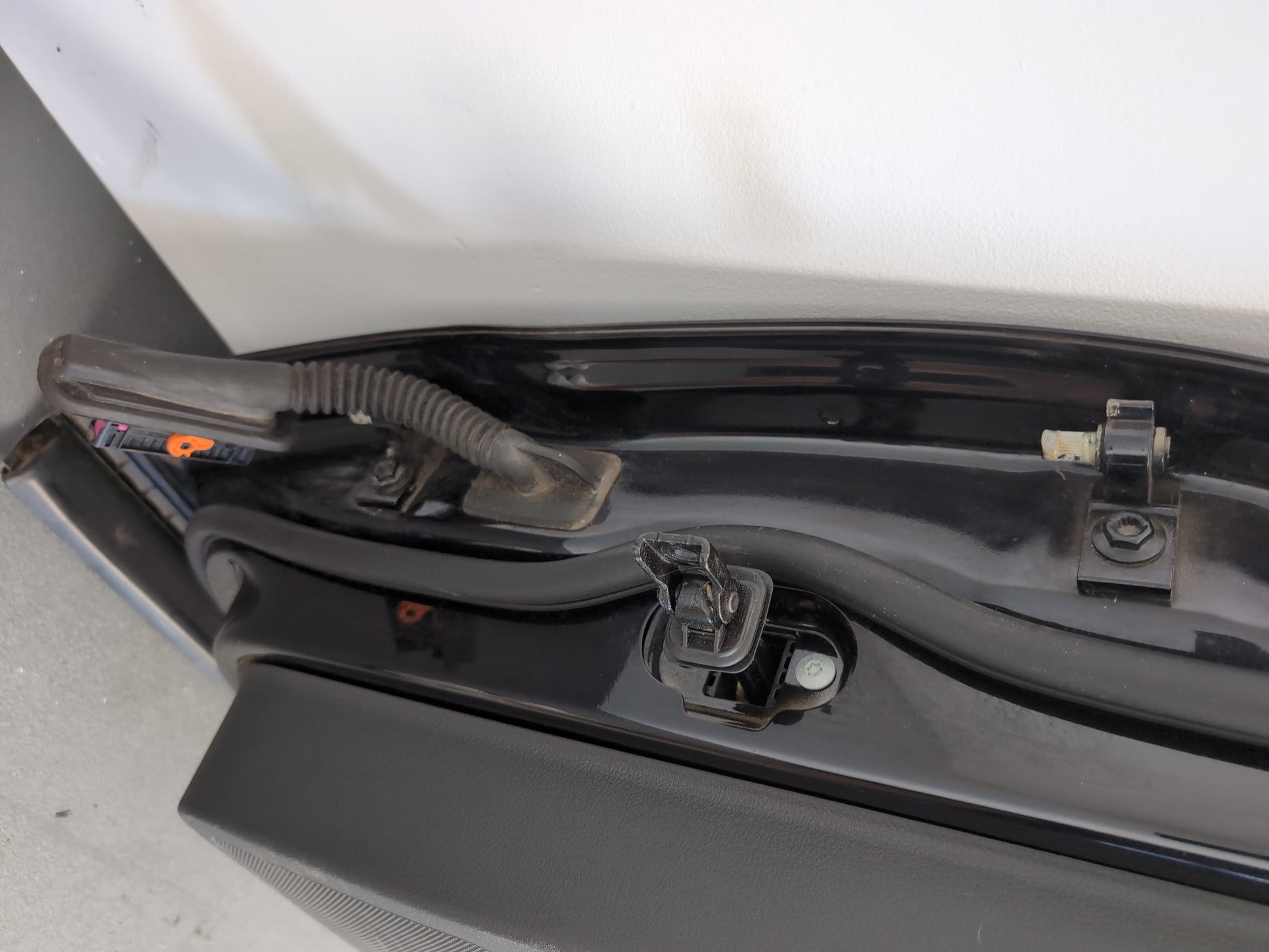 Door Front RH 12