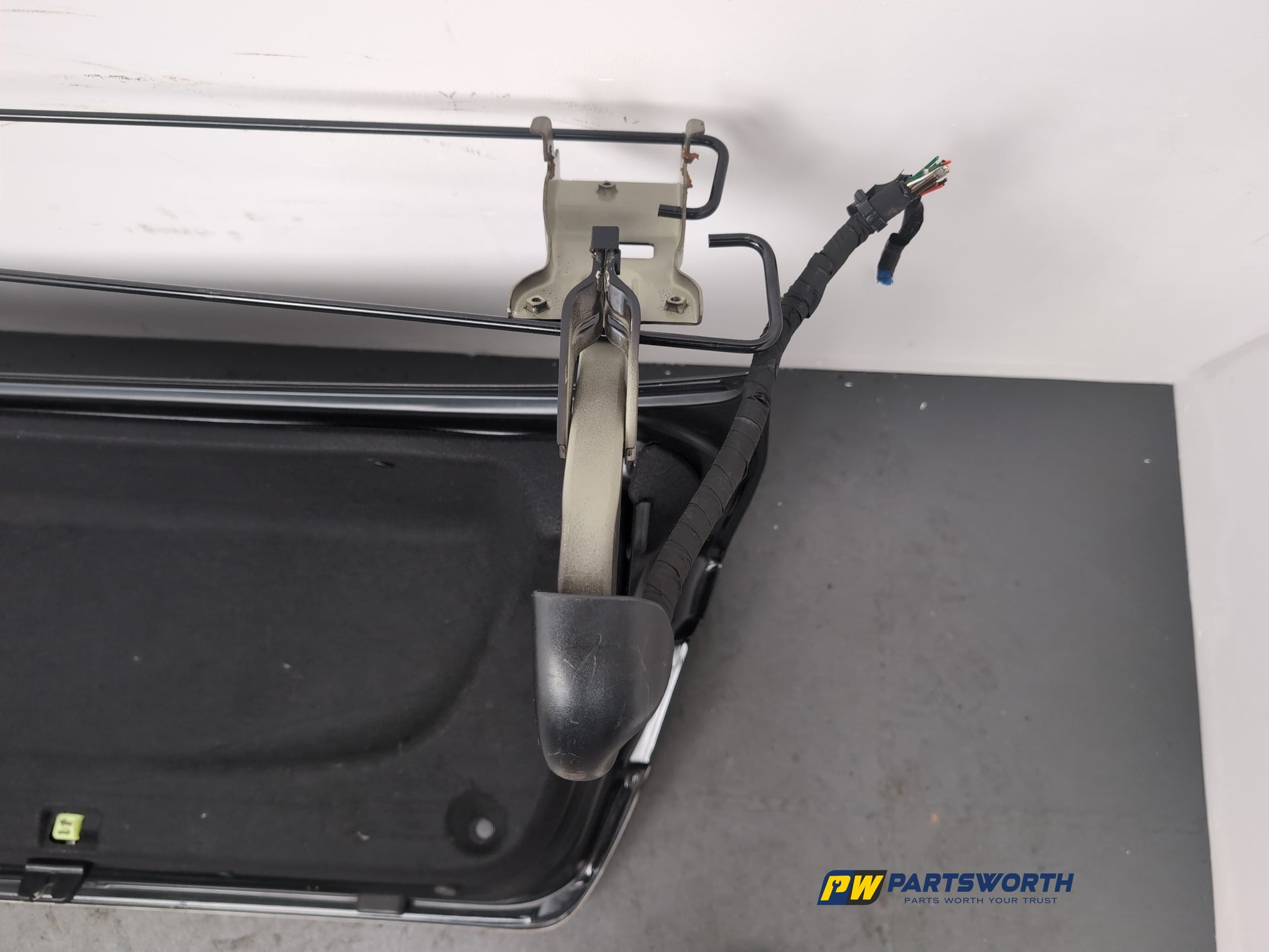 Boot Lid 24