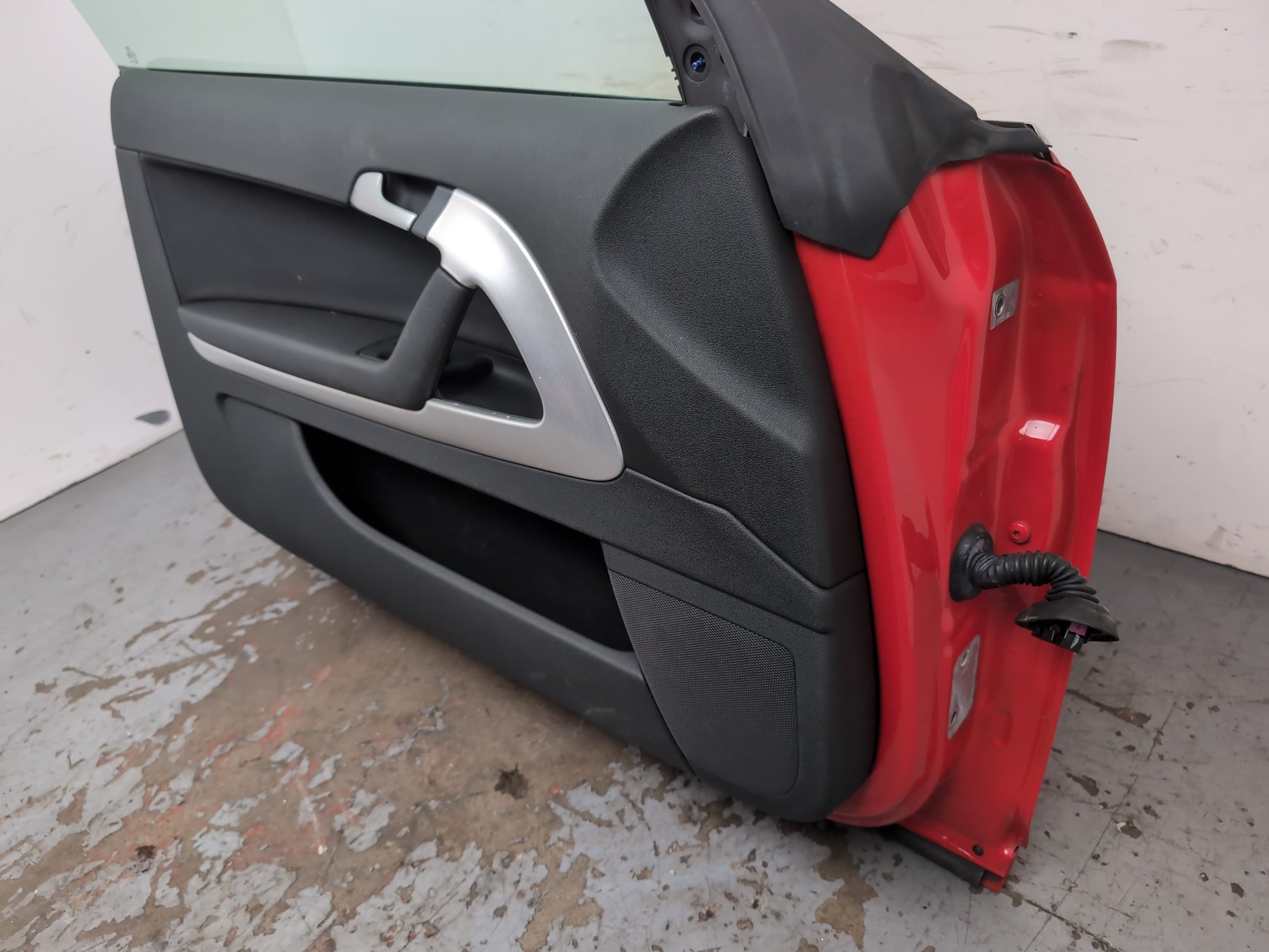 Door Front LH 13