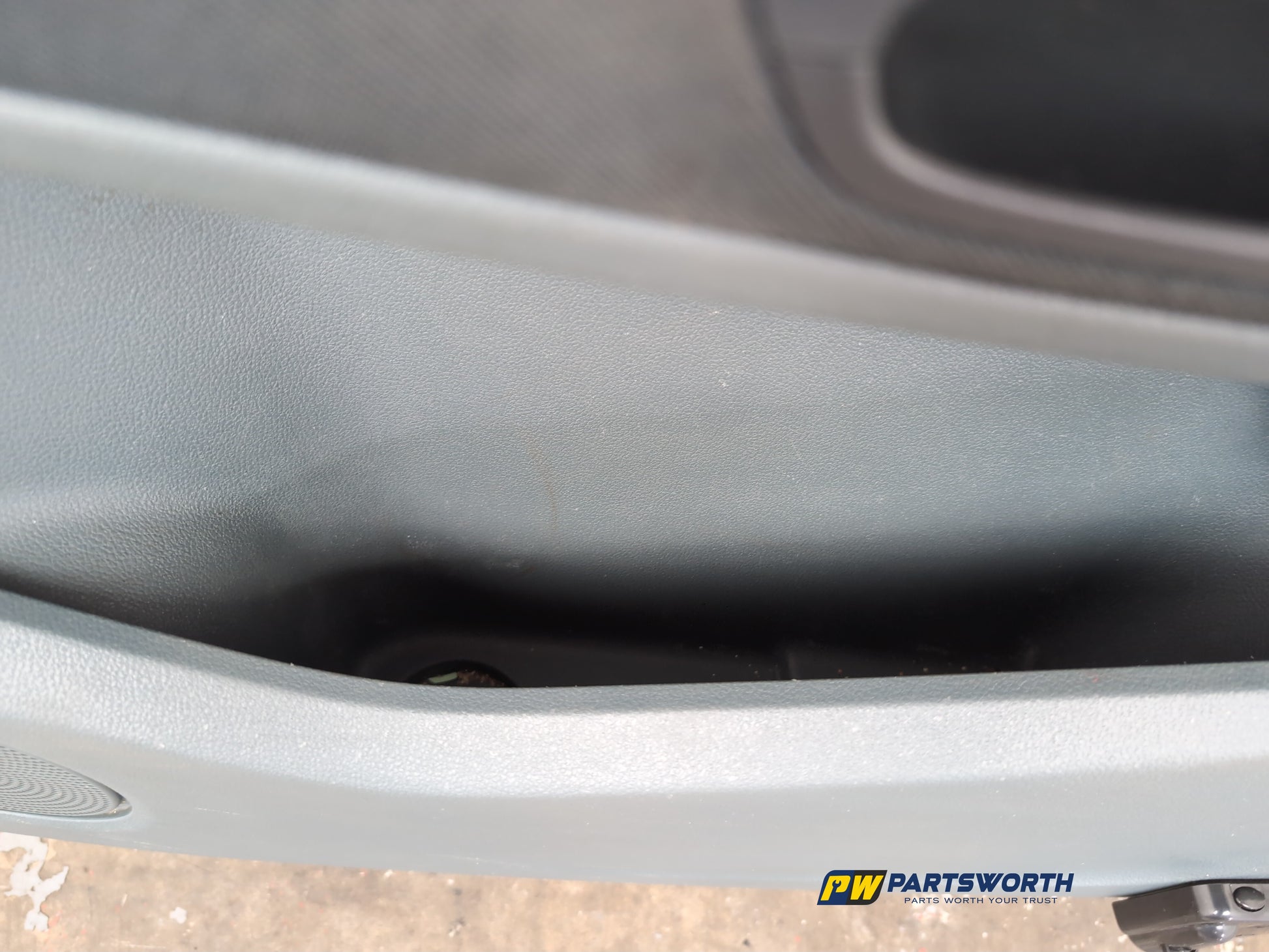 Door Front RH 13