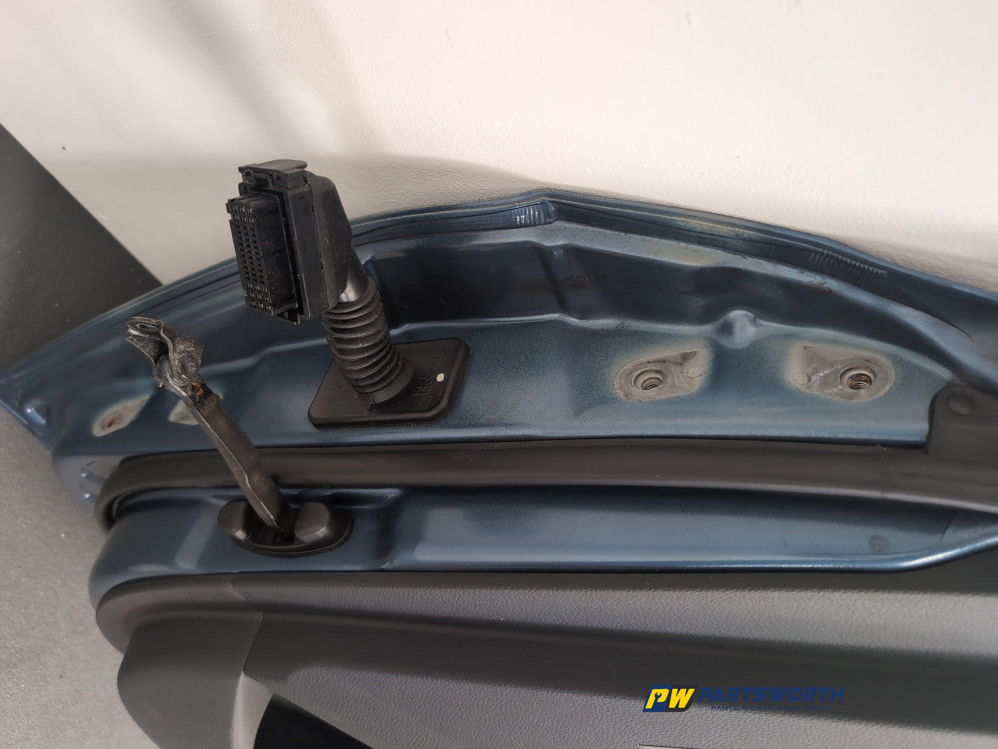 Door Front RH 13