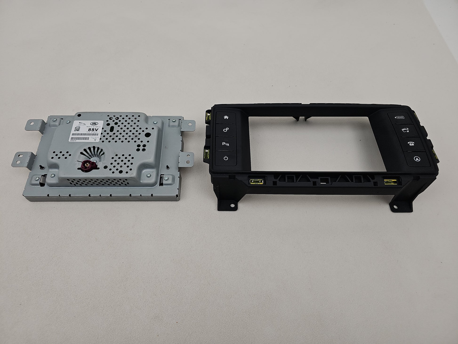 Satellite Navigation Head Unit (SCREEN) 5
