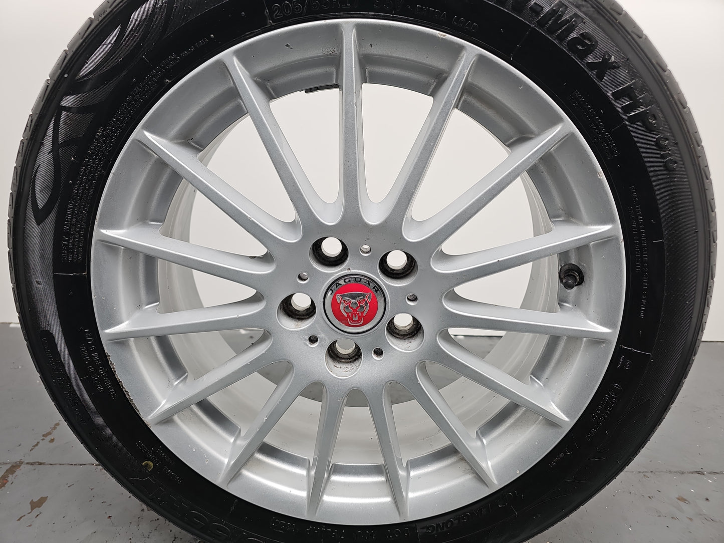 Wheel Road Alloy 11