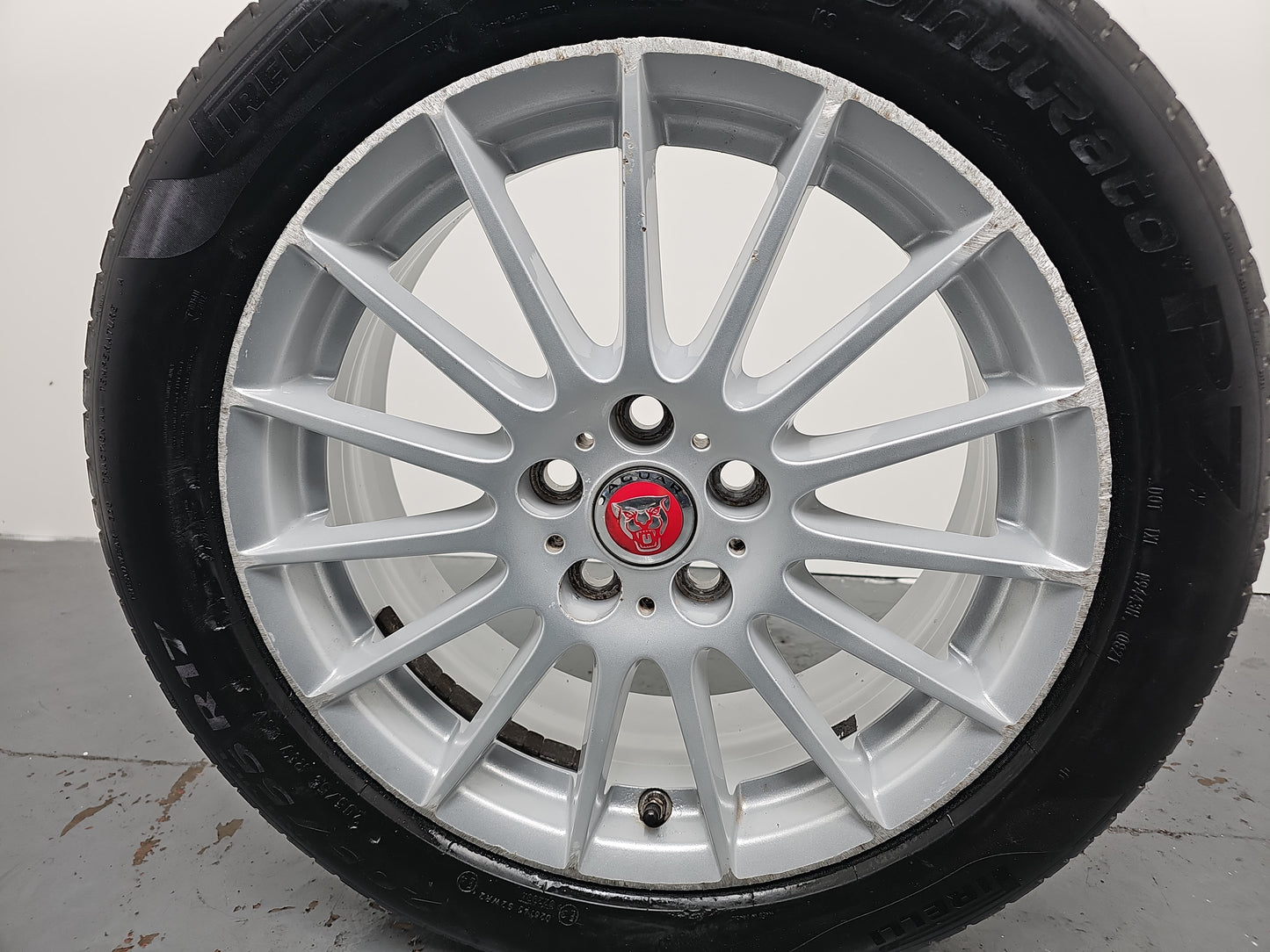 Wheel Road Alloy 11