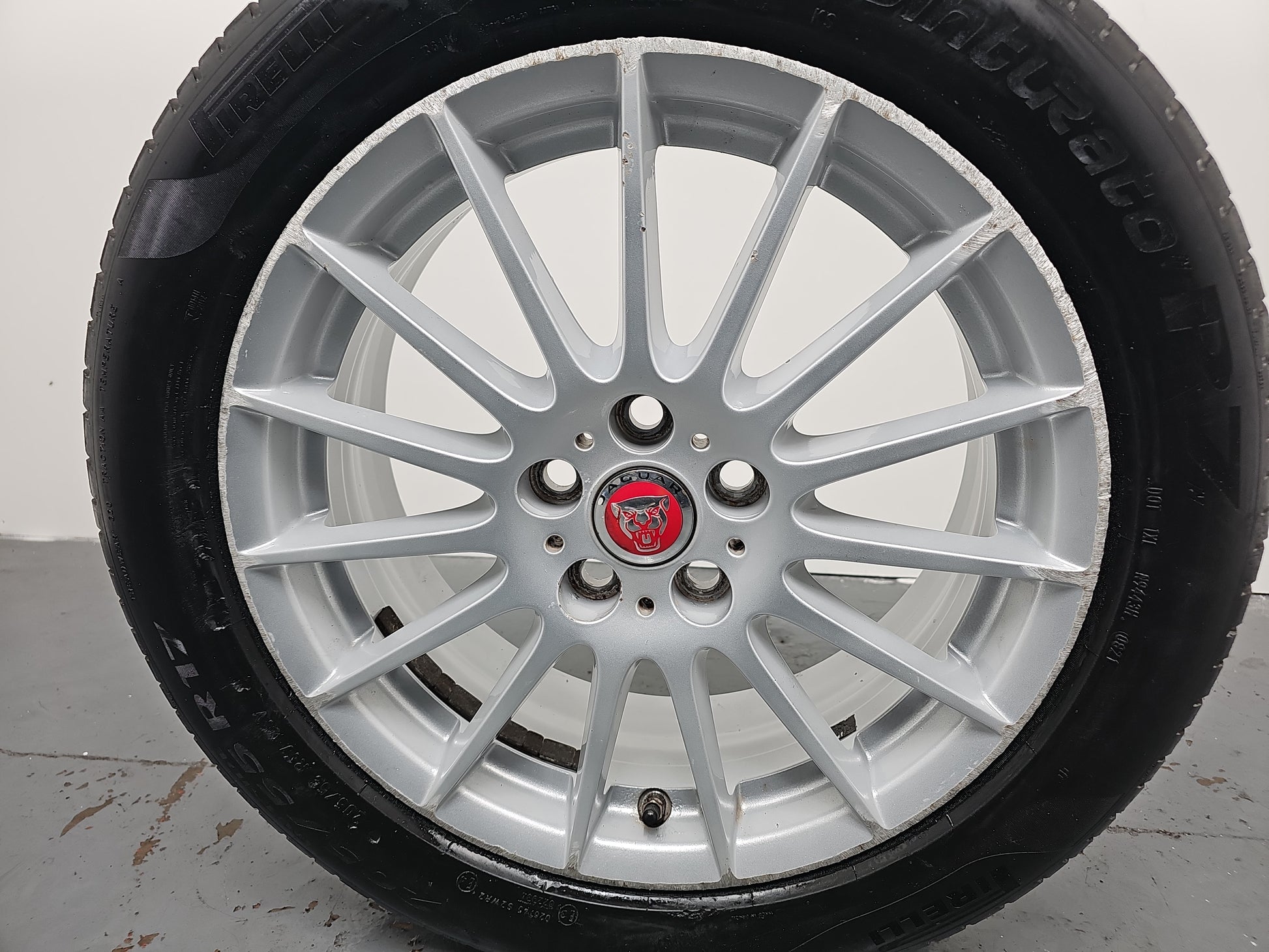 Wheel Road Alloy 11