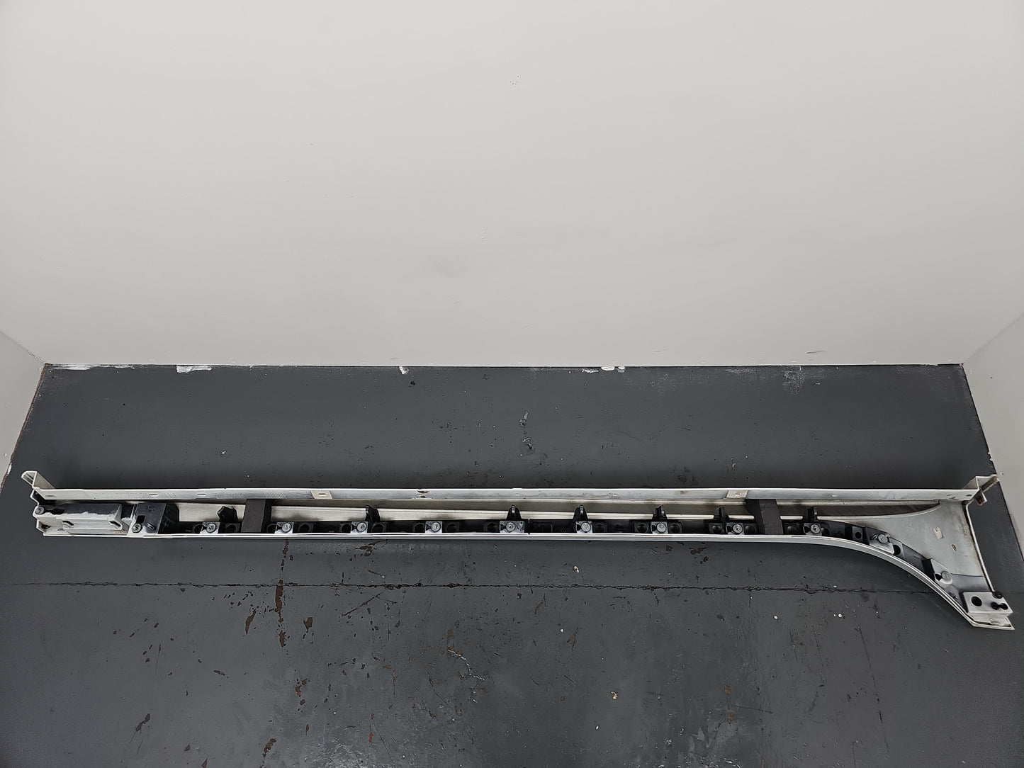 Side Skirt LH 5