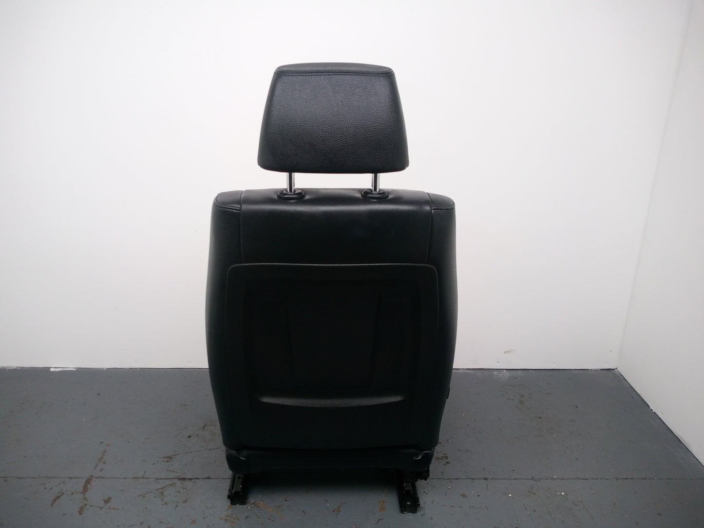 Bmw X1 E84 Front Seat Left N/S Leather Passenger Nevada Black Piping Gray Brown - photo 5