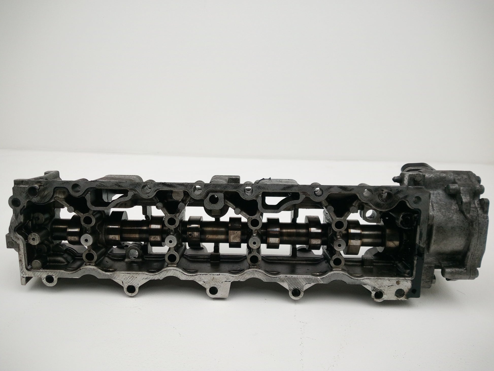 Camshaft Cover  11