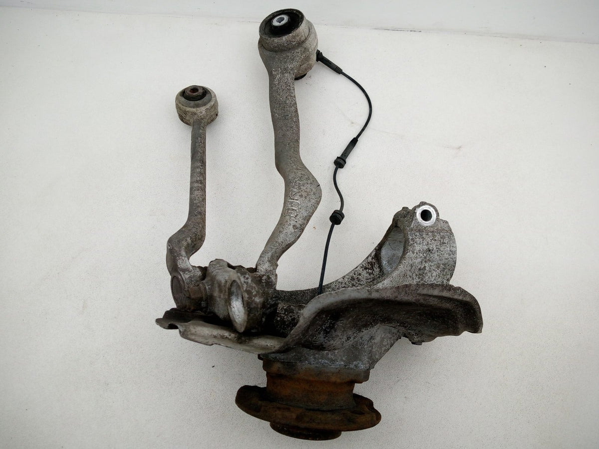 FRONT RIGHT SUSPENSION LEG STRUT HUB 5