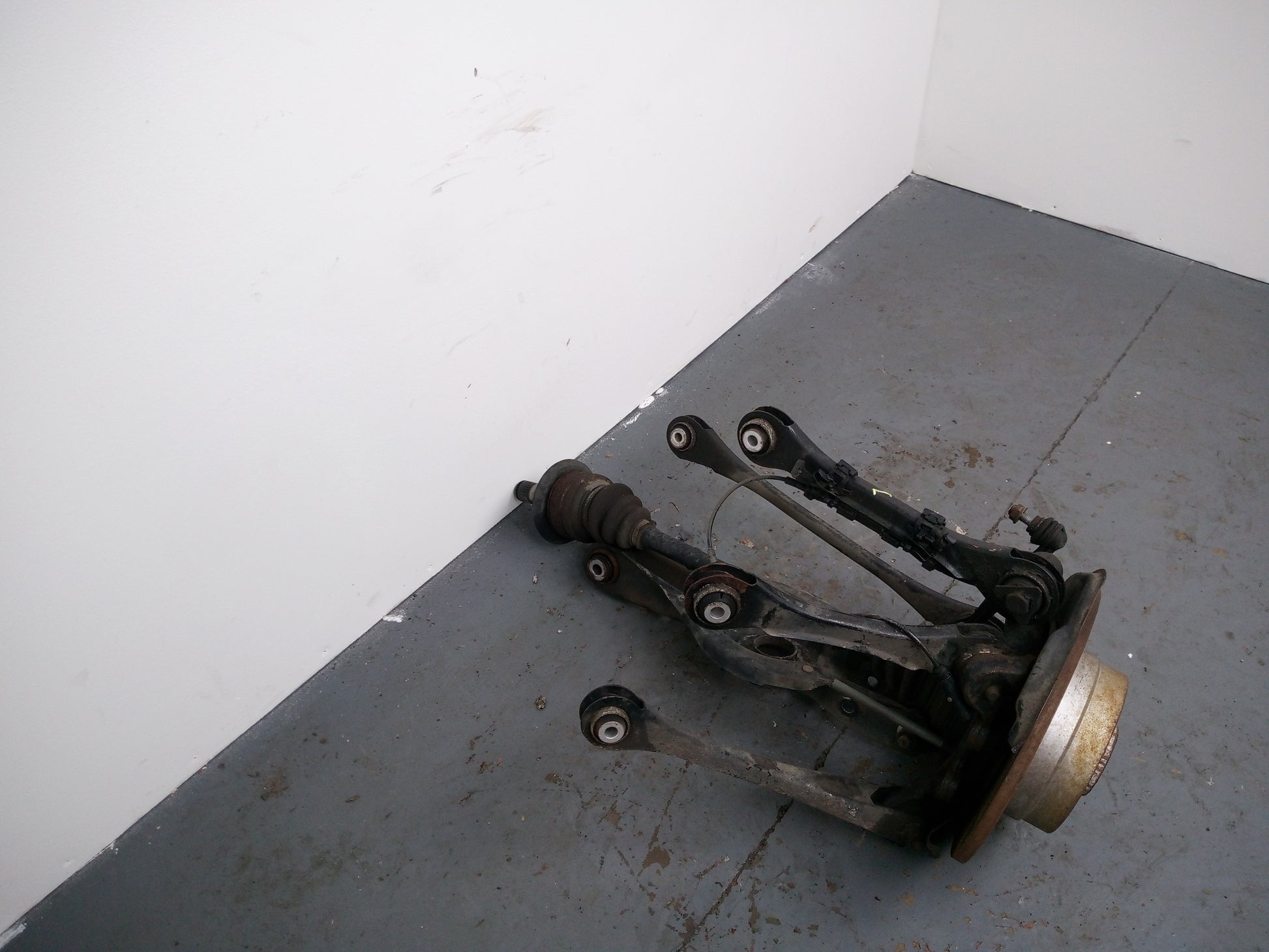Wheel Hub Rear LH 5