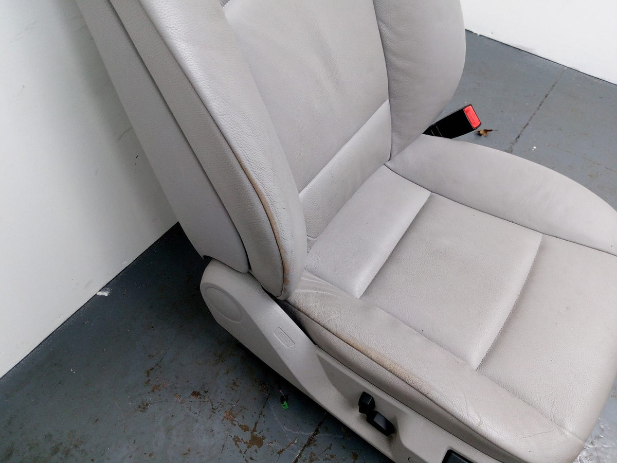 Seat Base Front RH 5