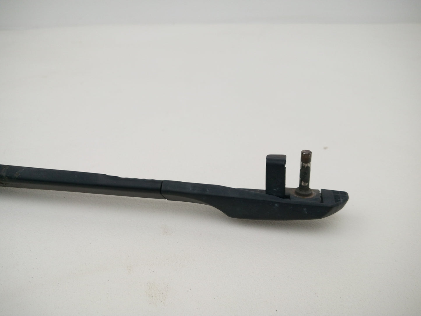 Wiper Front Arm LH 5