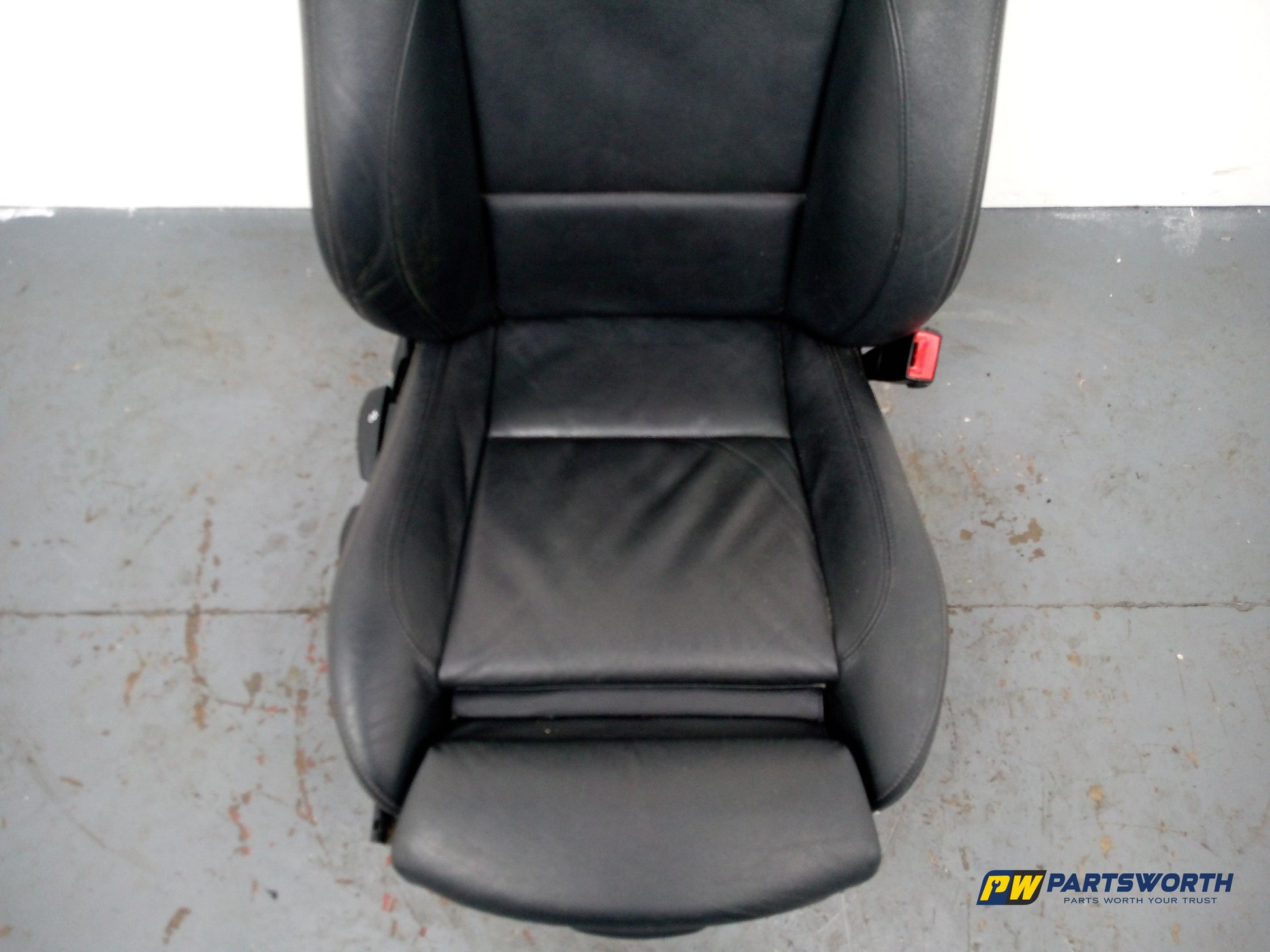 Seat Front RH 5
