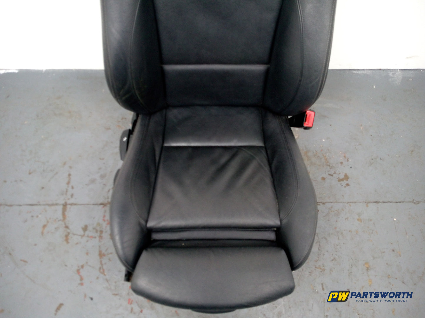 Seat Front RH 5