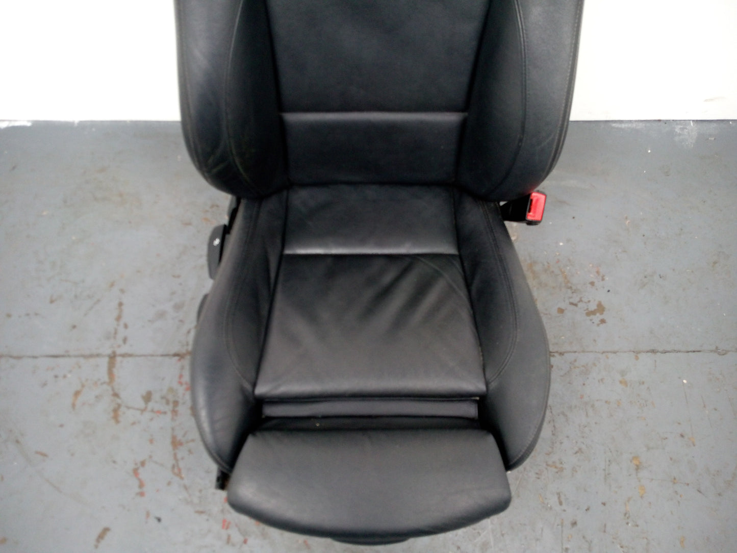 Seat Front RH 5