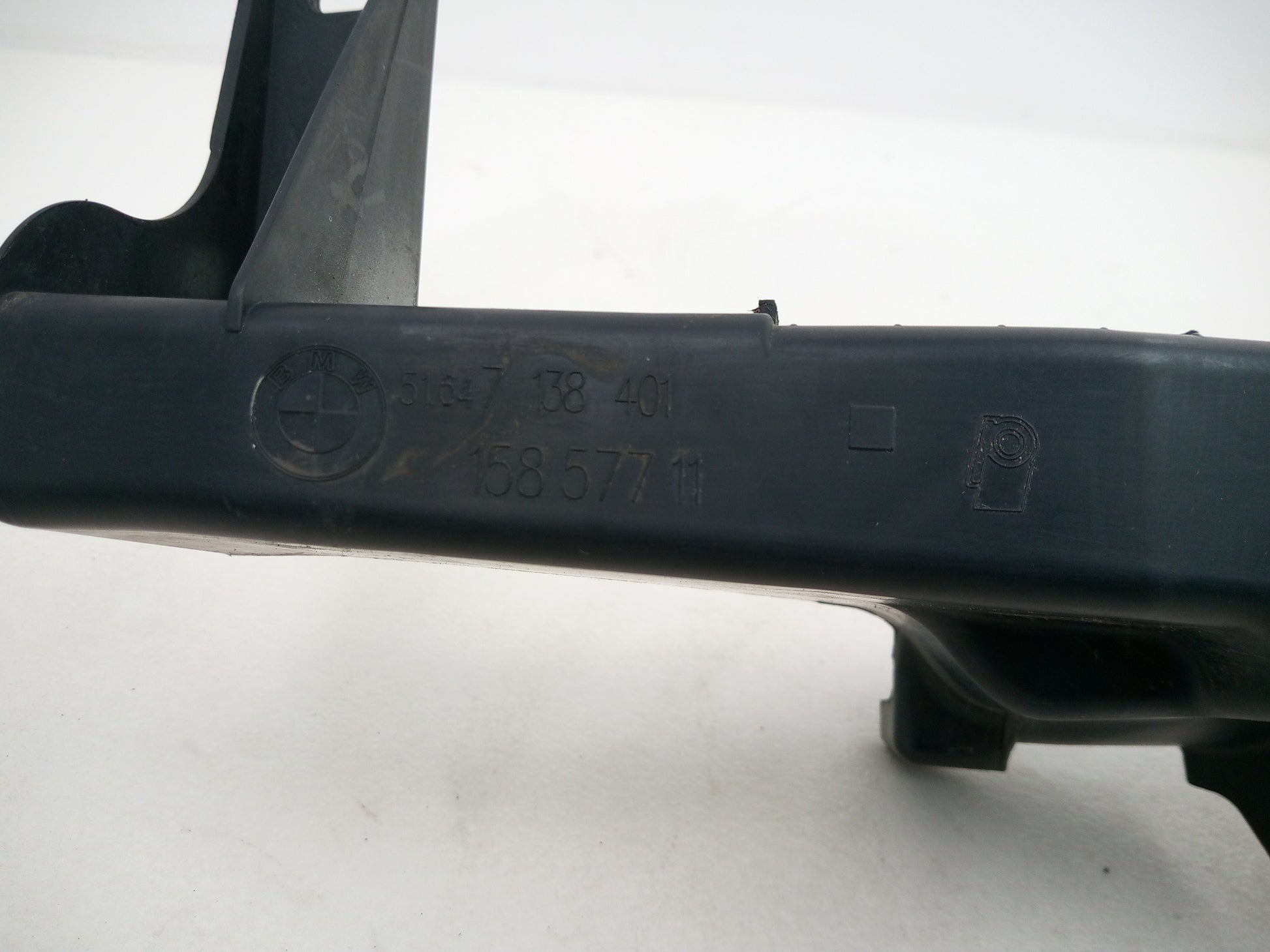 Headlamp Panel Support Bracket LH 5
