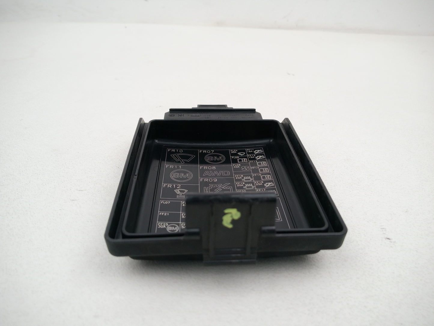 Front Fuse Box 5