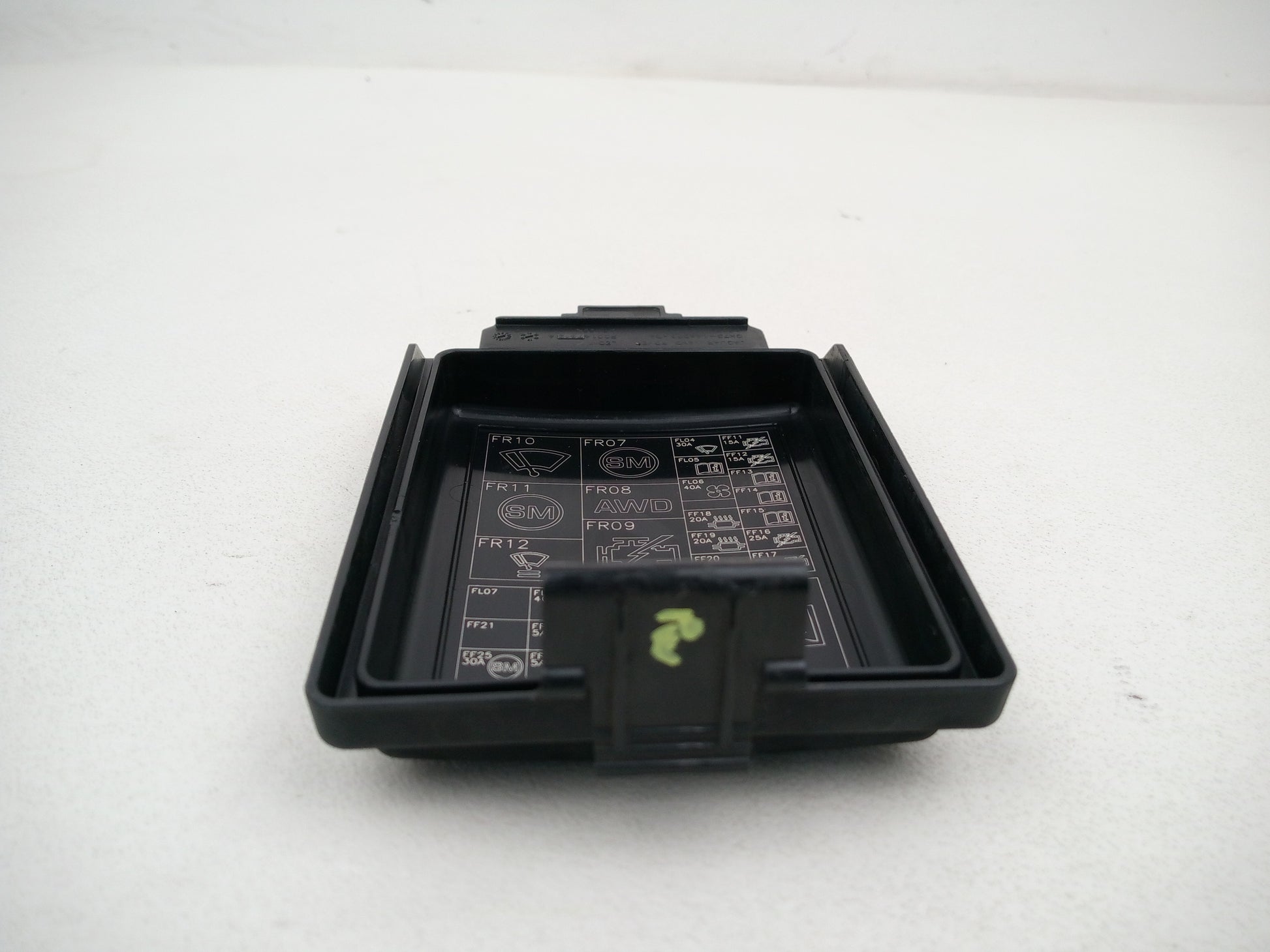 Front Fuse Box 5