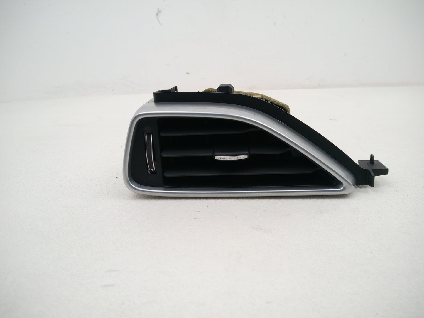 Facia Vent RH 5