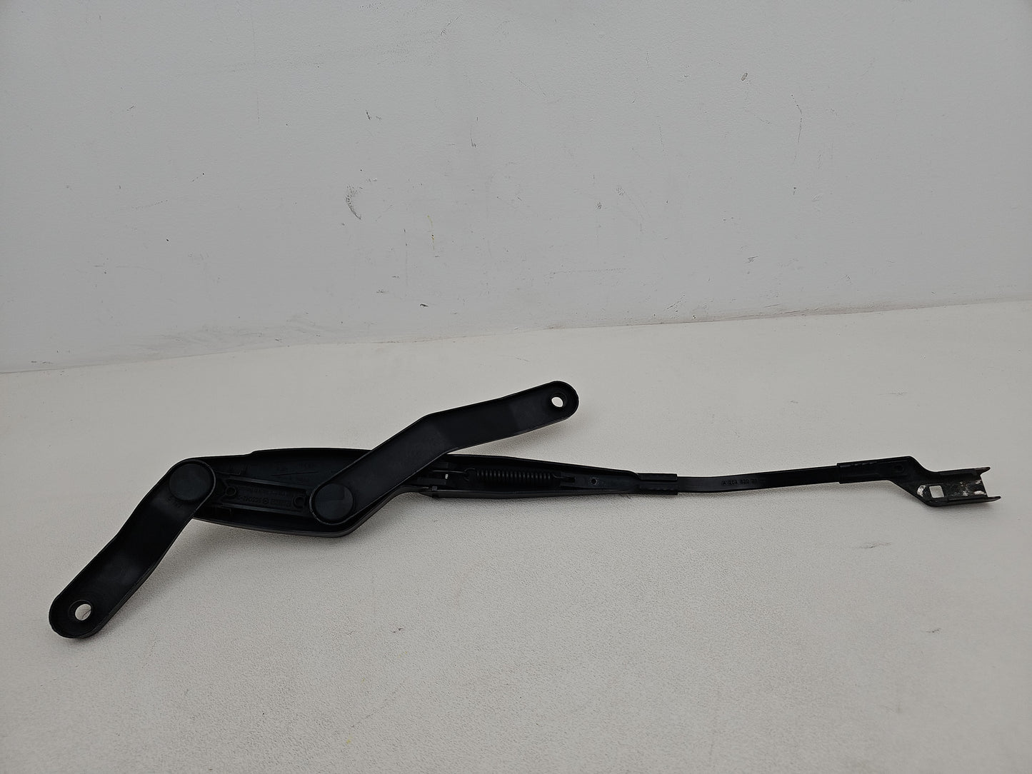 Wiper Front Arm LH 5