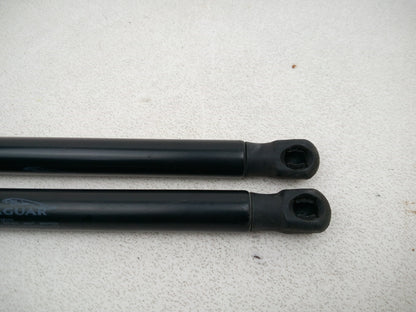 Tailgate Lift Handle 5