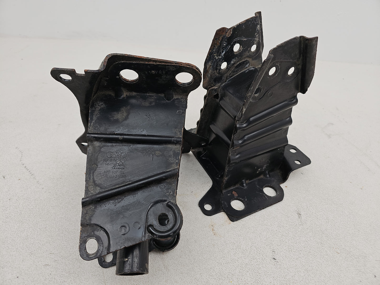 Bumper Rear Bracket RH 5