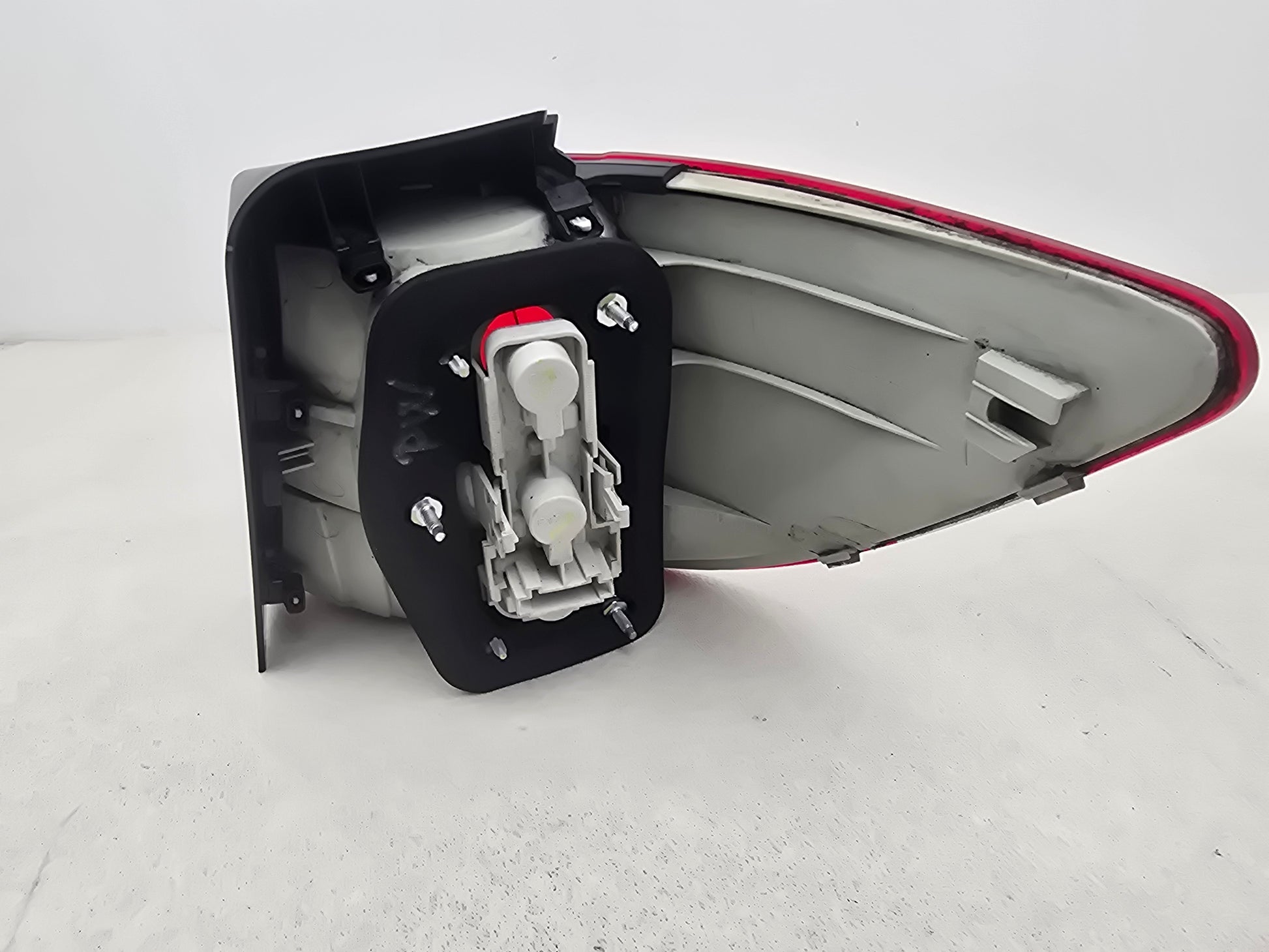Lamp Assembly Rear LH 4