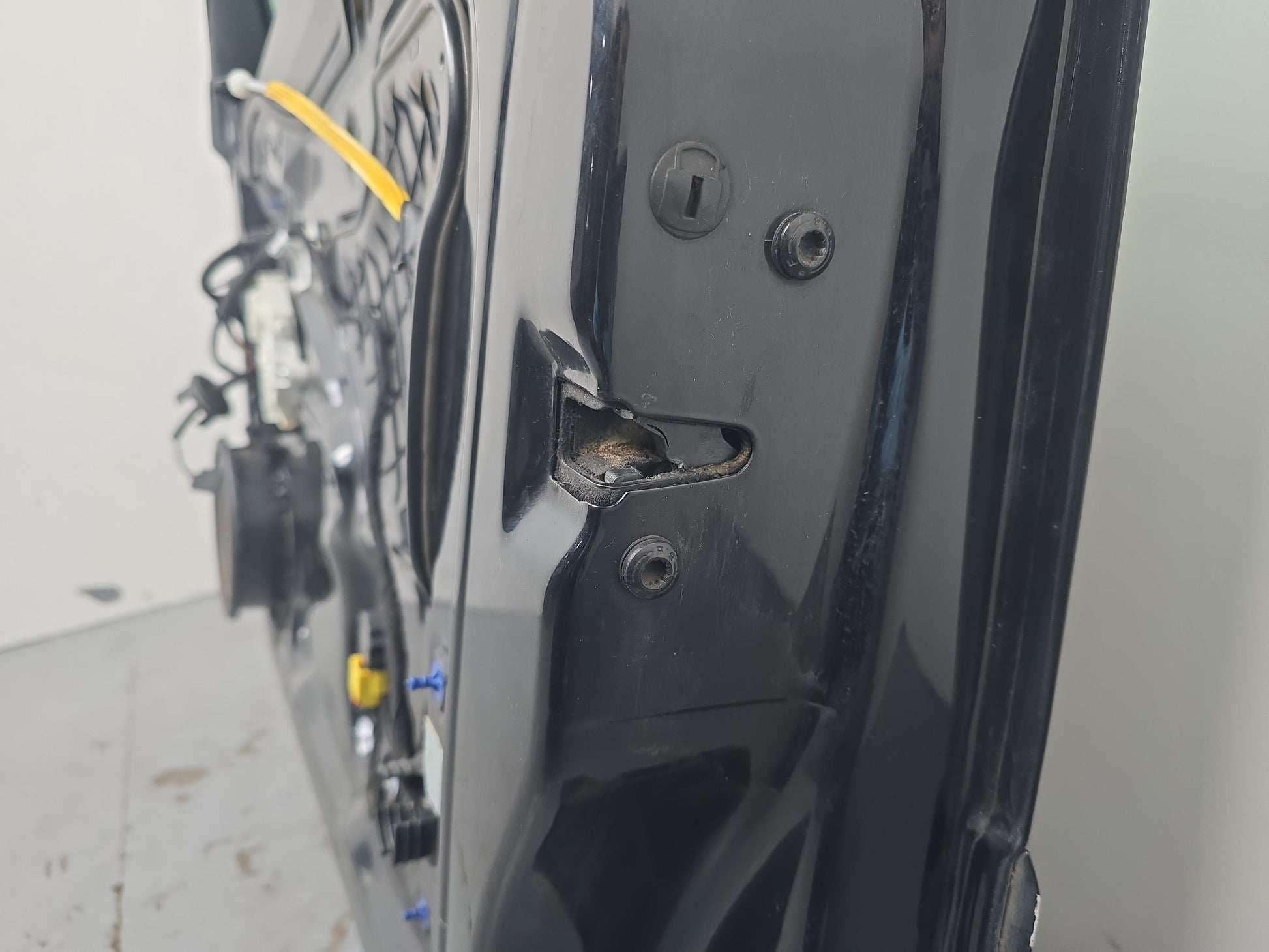Door Front RH 11